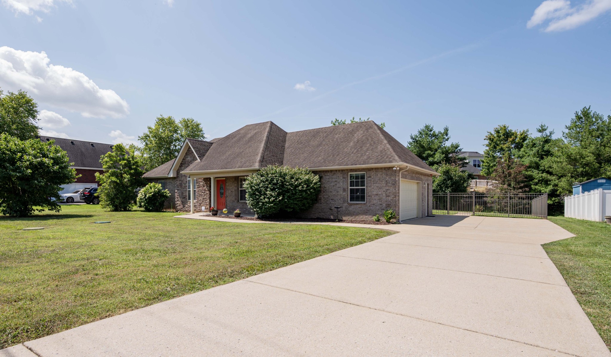 1125 Cascade Falls Dr Property Photo 30
