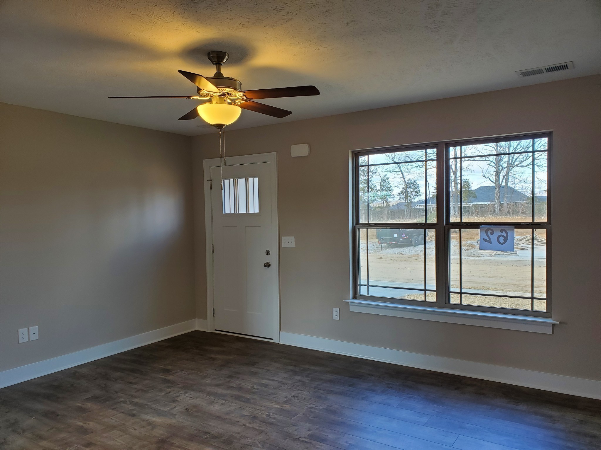 2910 Valley Farms Drive Property Photo 5