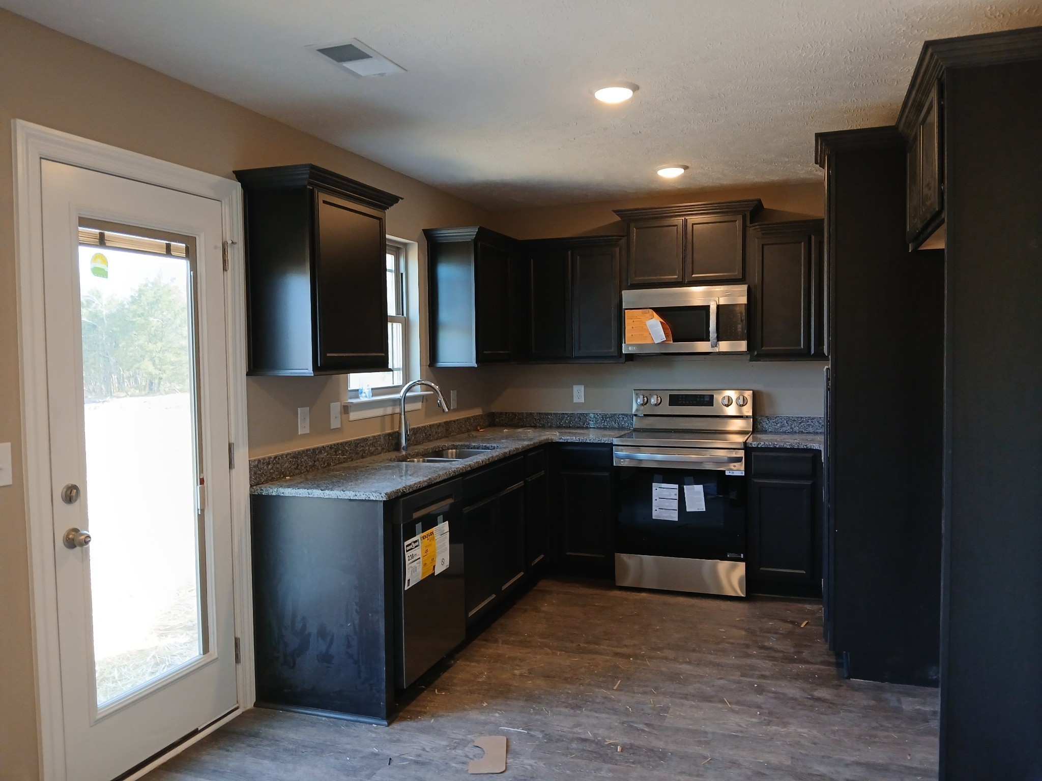 2910 Valley Farms Drive Property Photo 11