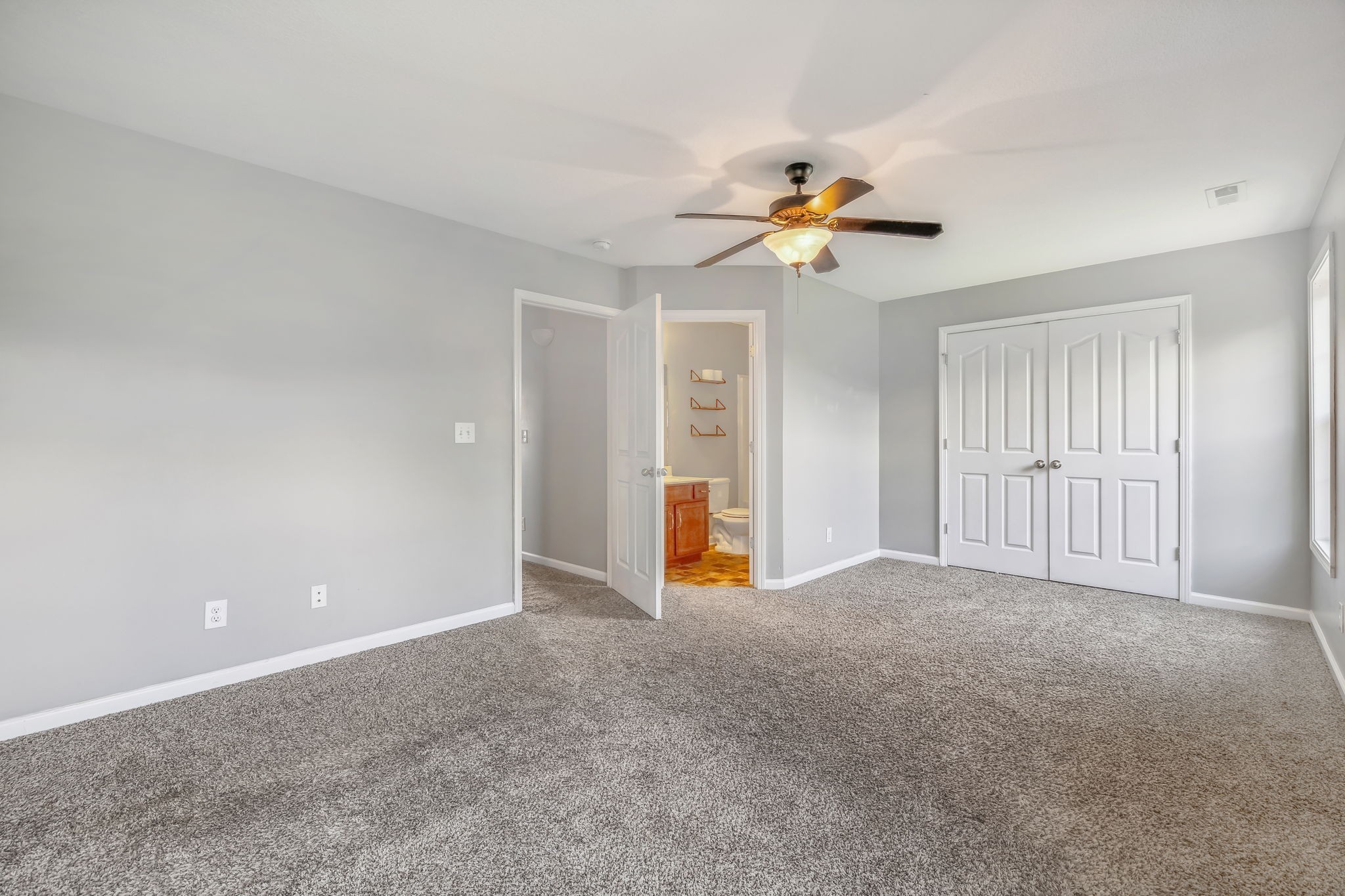 565 Oakmont Dr Property Photo 15