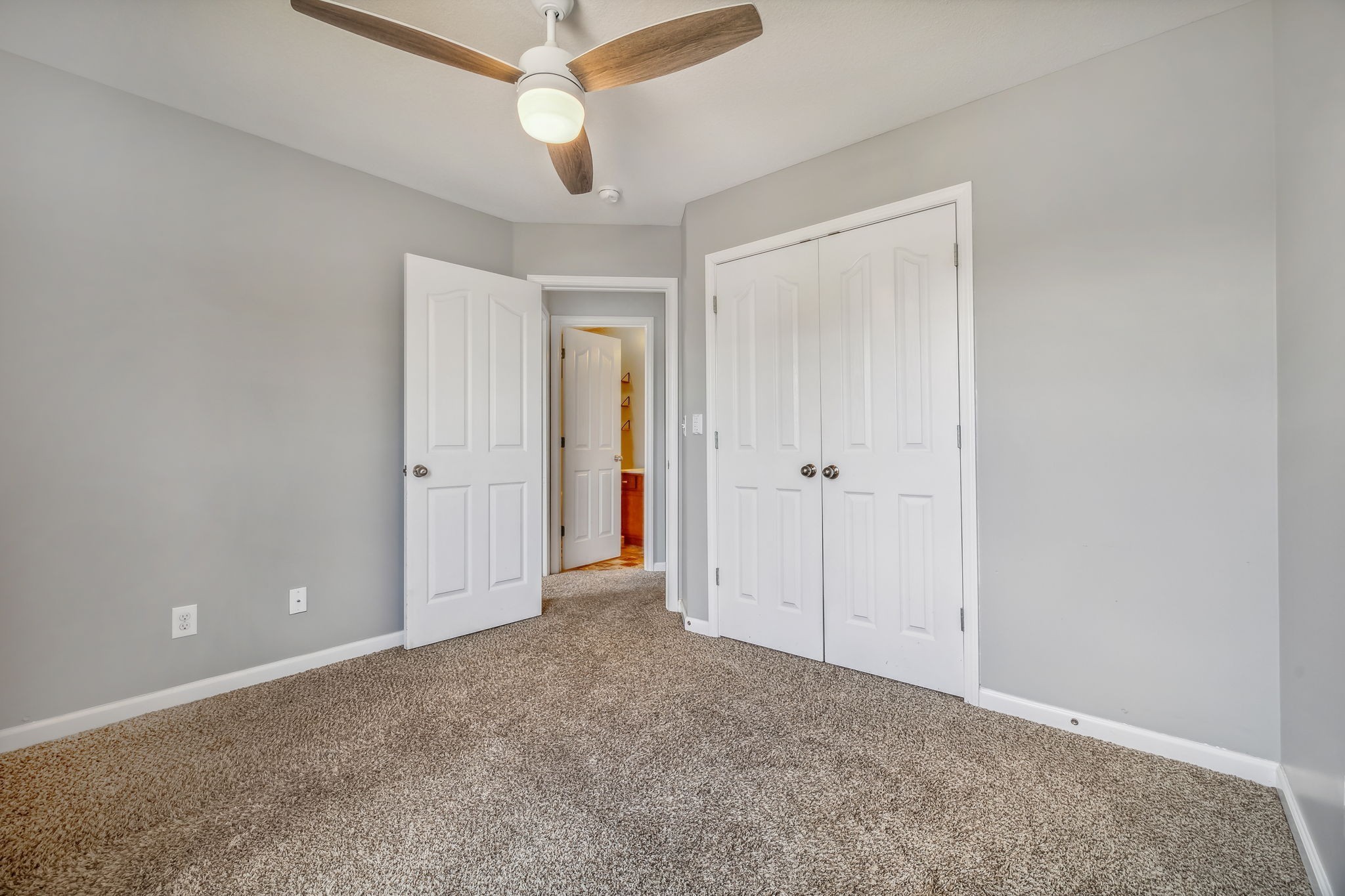 565 Oakmont Dr Property Photo 24