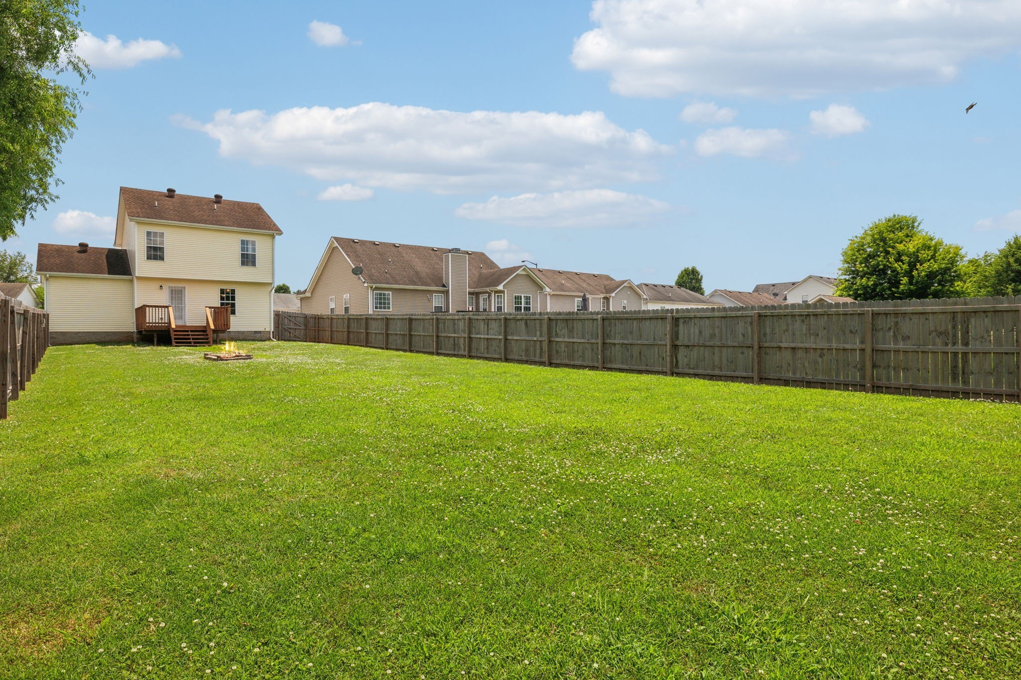 565 Oakmont Dr Property Photo 31