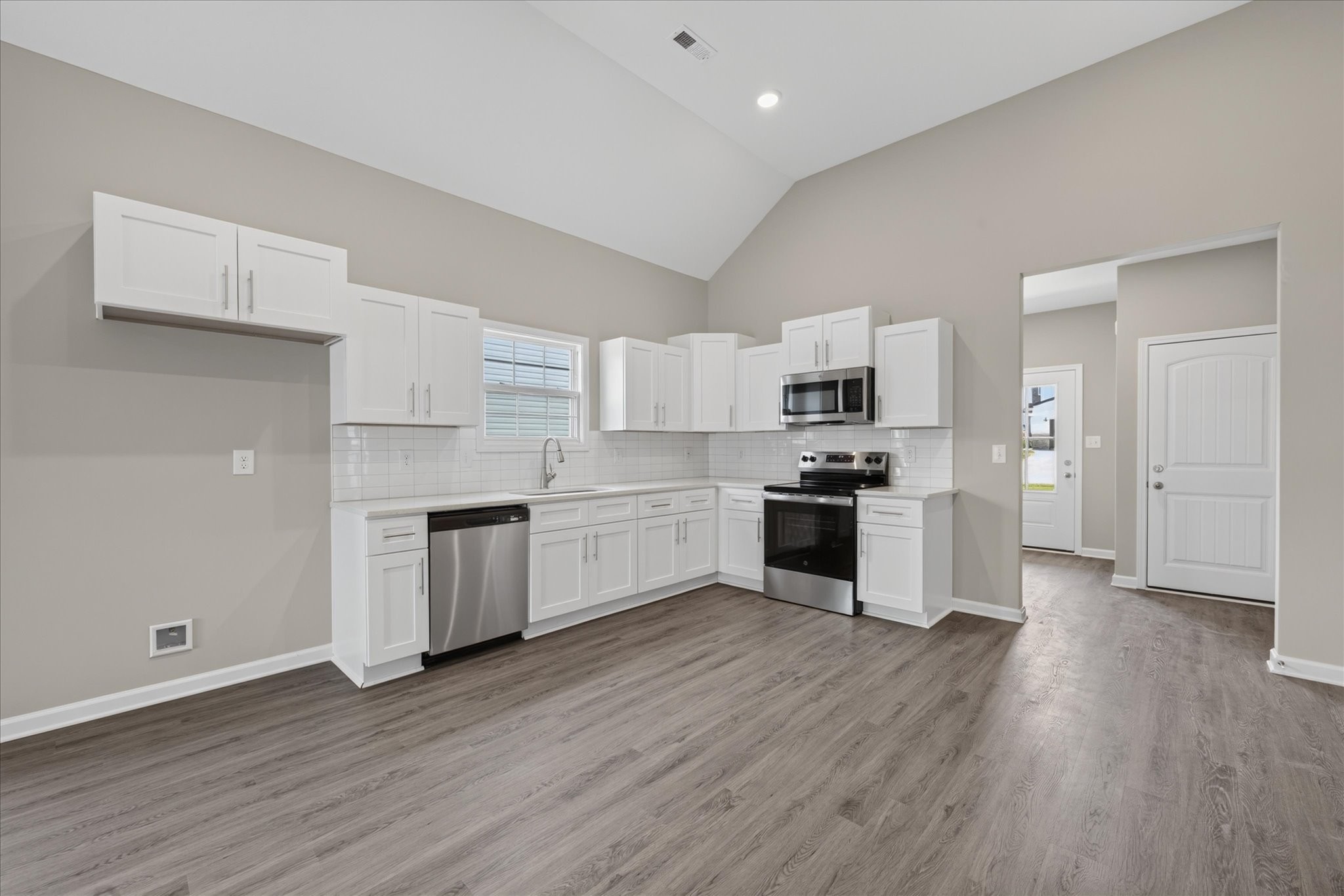 2696 Brewster Dr Property Photo 12