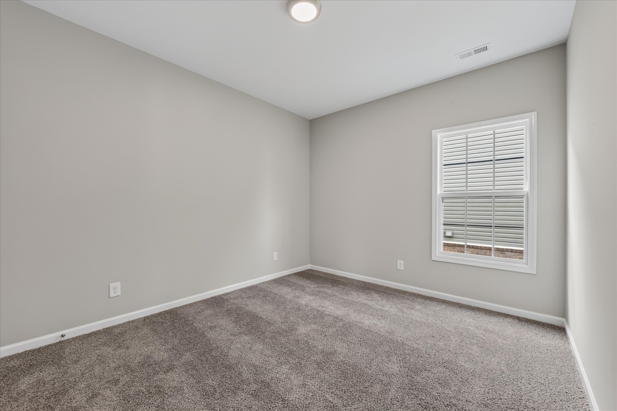 2696 Brewster Dr Property Photo 23