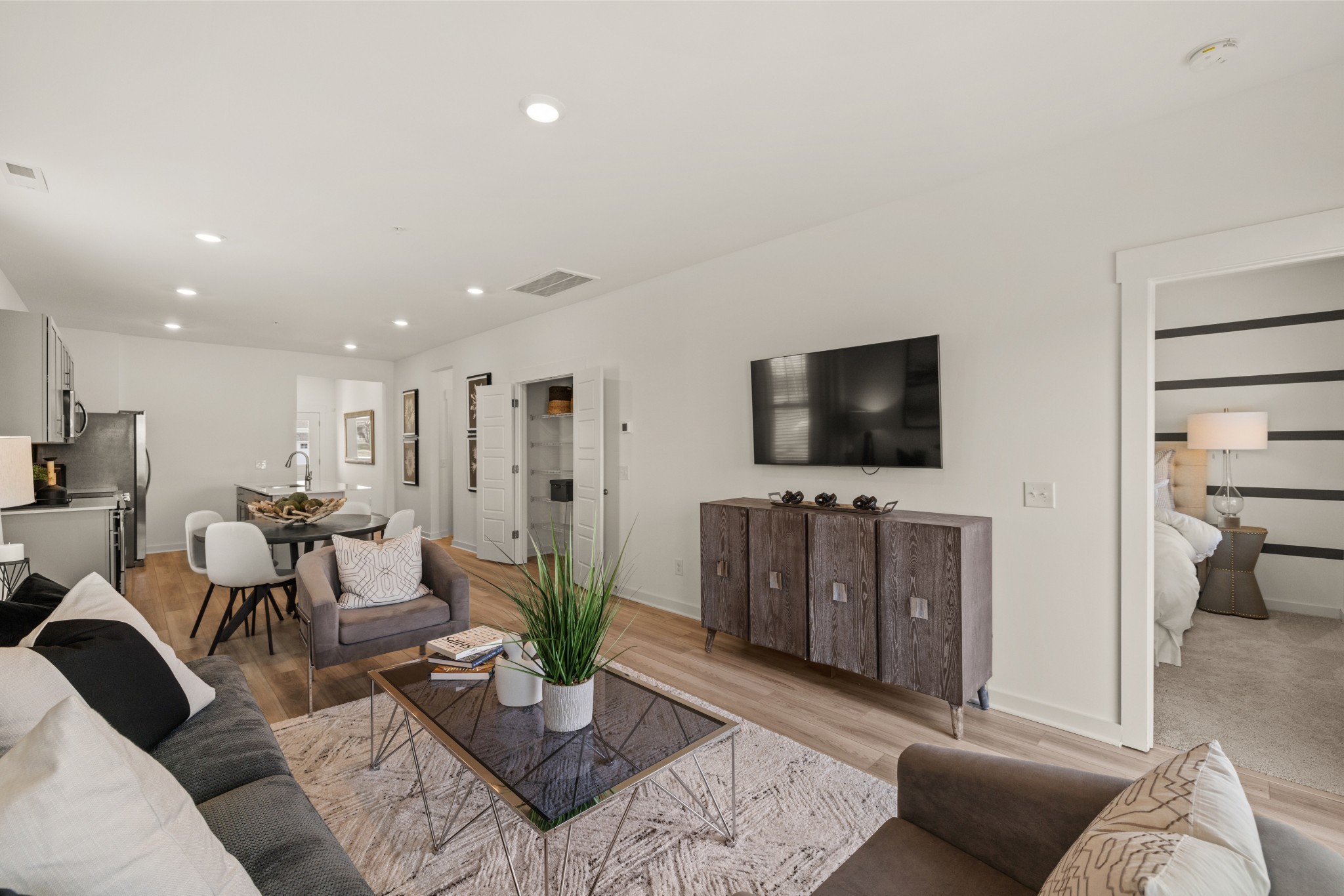 1785 Manuka Lane Property Photo 7