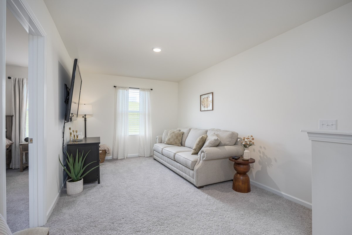2122 Youngfellow Dr Property Photo 13