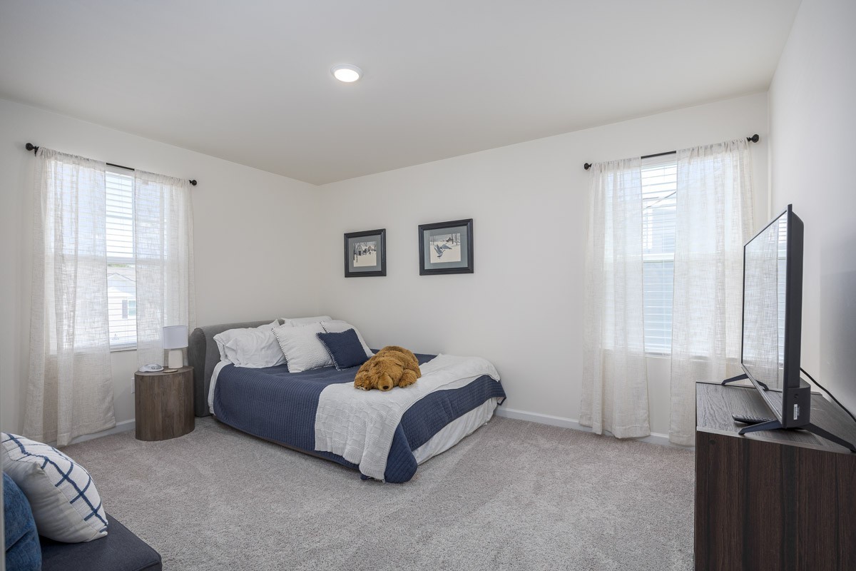 2122 Youngfellow Dr Property Photo 22