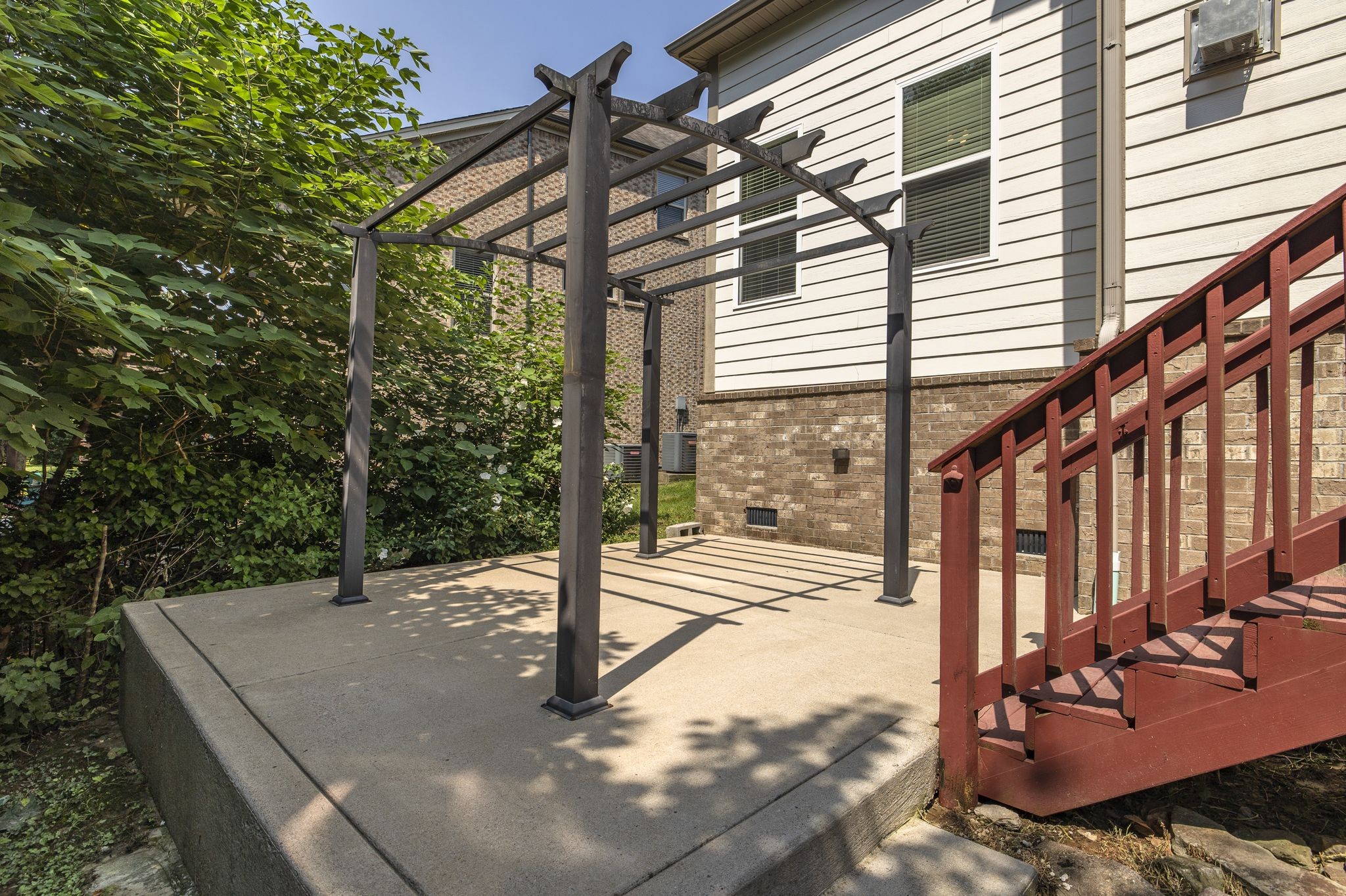 2128 Ravenscourt Dr Property Photo 37