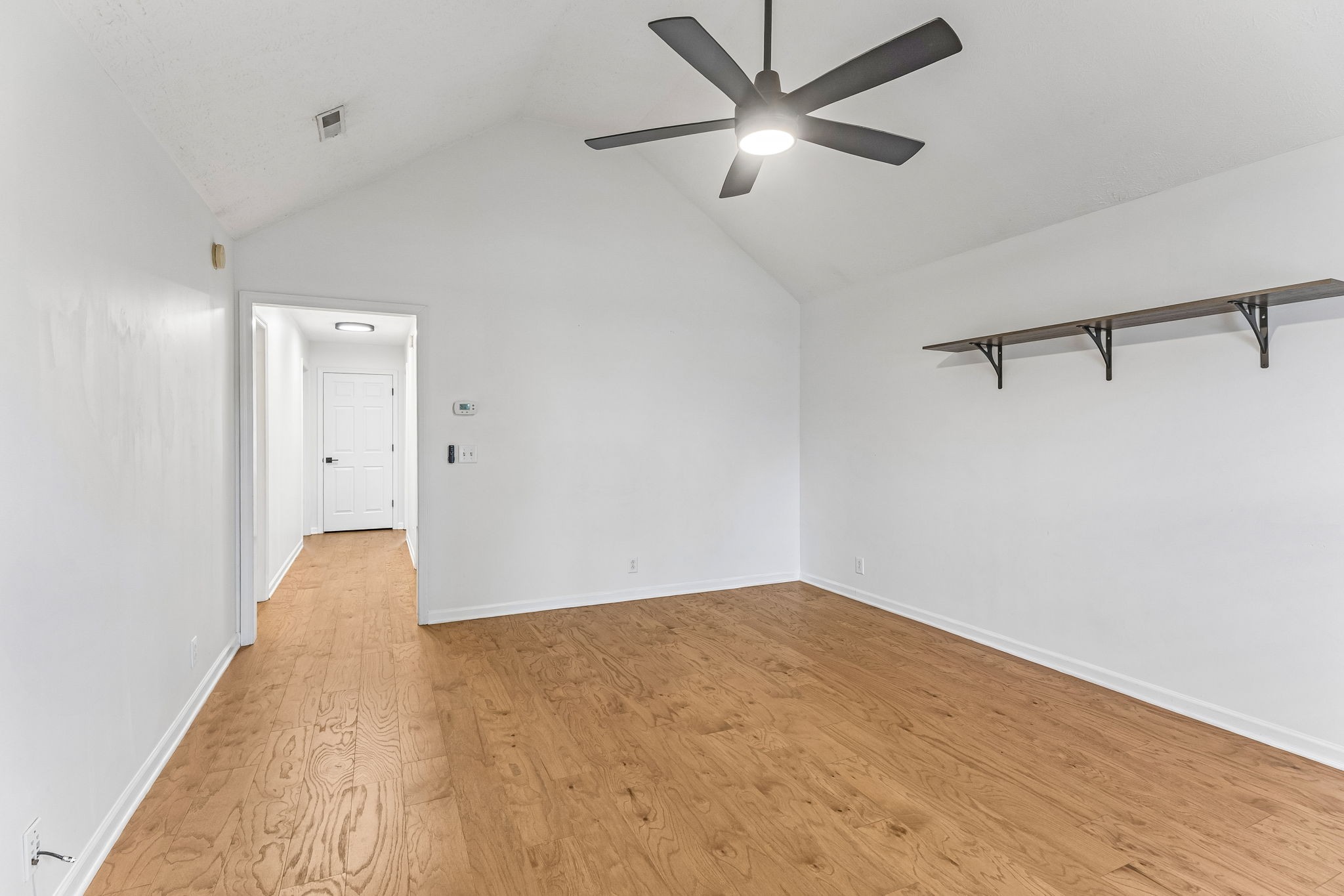 5056 Tabitha St Property Photo 6