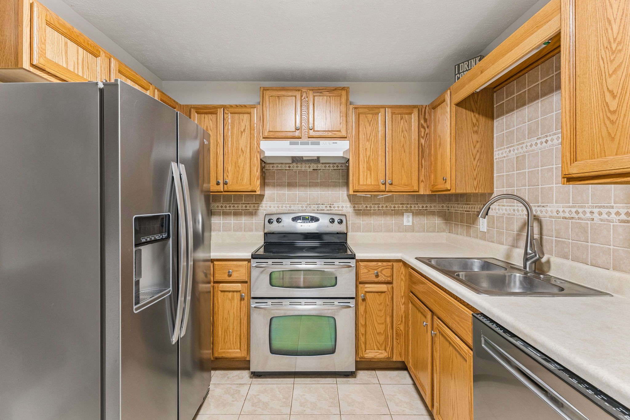 5056 Tabitha St Property Photo 10
