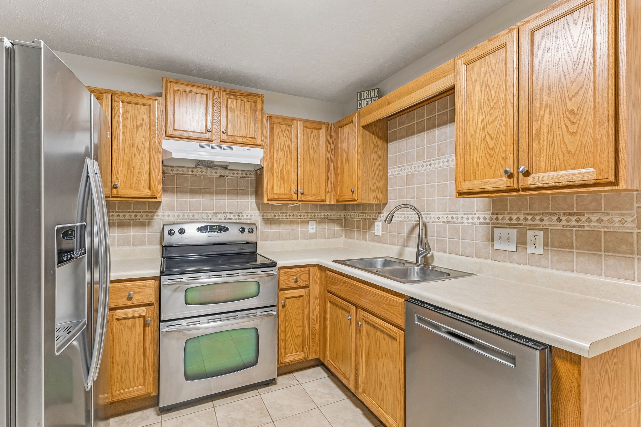 5056 Tabitha St Property Photo 12