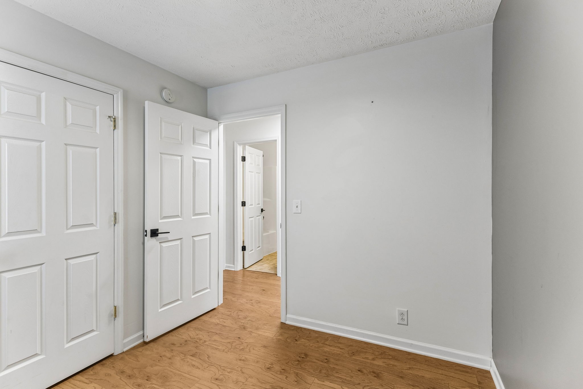 5056 Tabitha St Property Photo 20