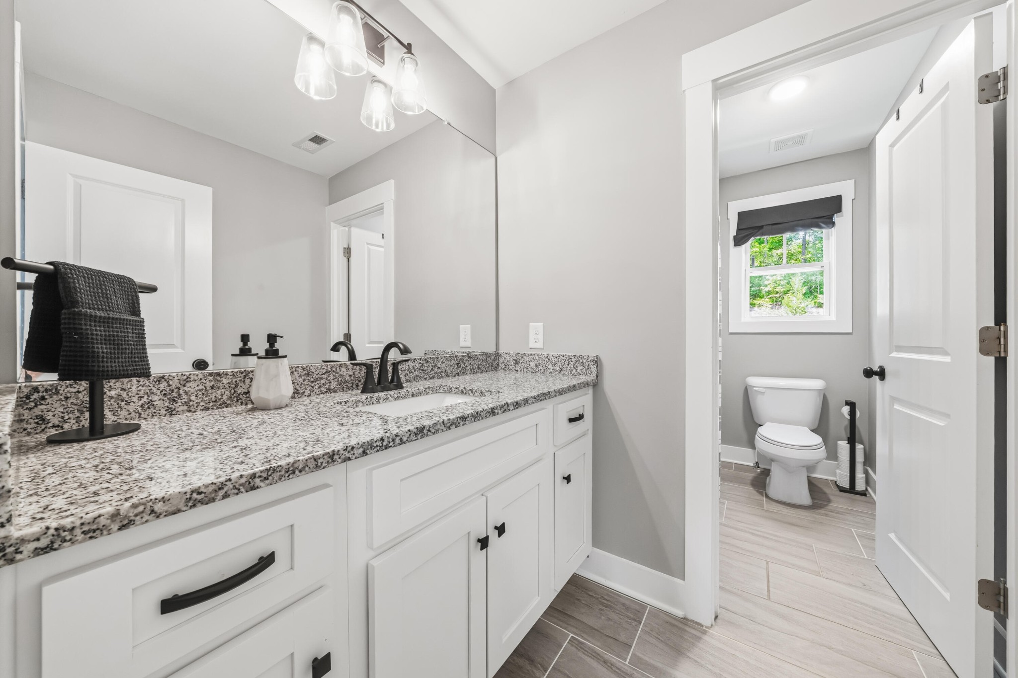 60 Grand Georgian Court Property Photo 23