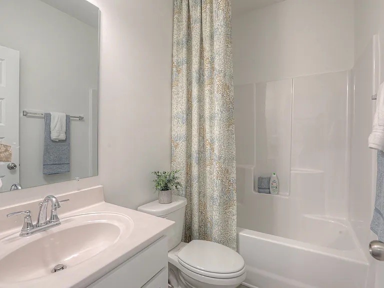 3115 Arbor Valley Rd Property Photo 10