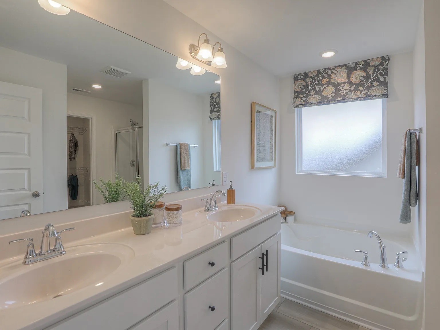 3115 Arbor Valley Rd Property Photo 17