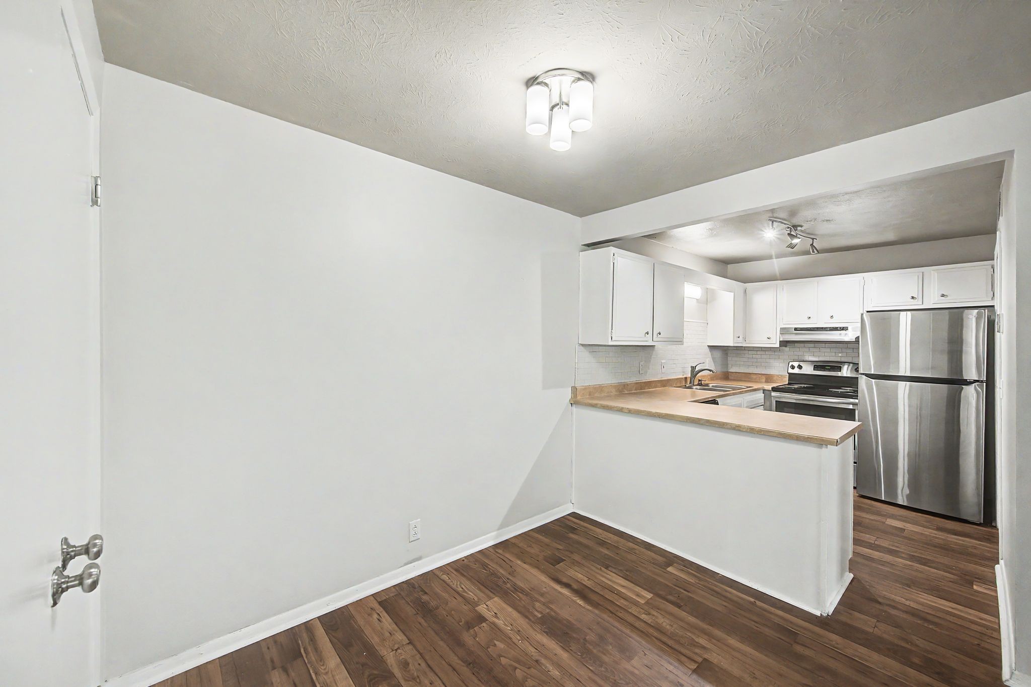 709 Ashlawn Pl Property Photo 17
