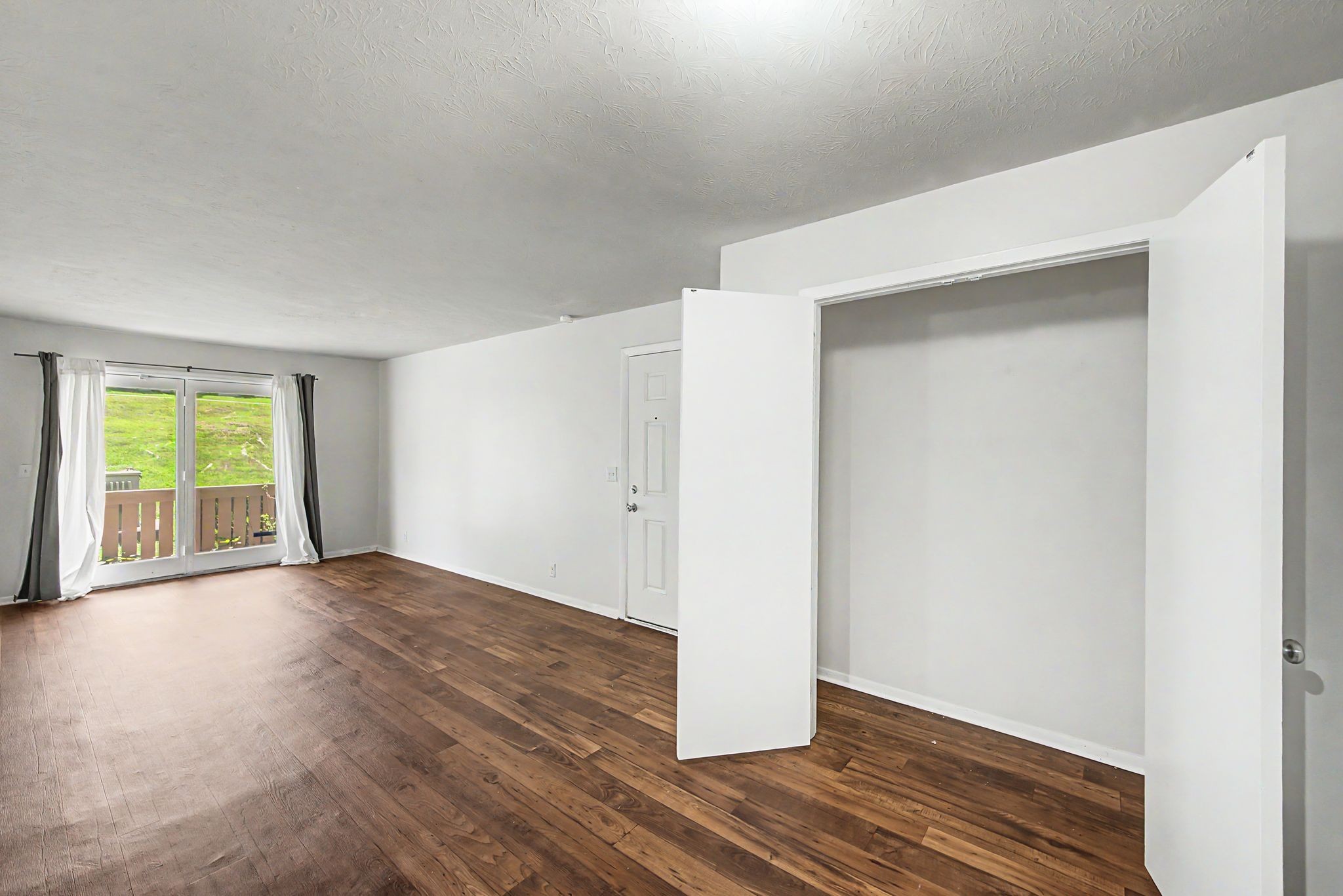 709 Ashlawn Pl Property Photo 19