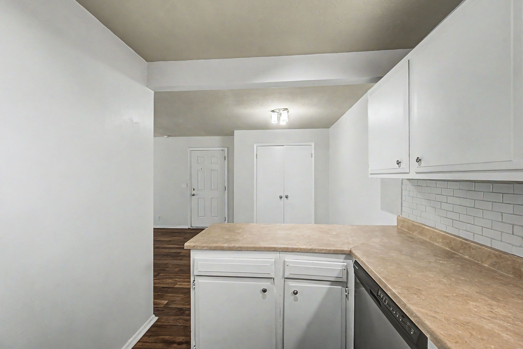 709 Ashlawn Pl Property Photo 24