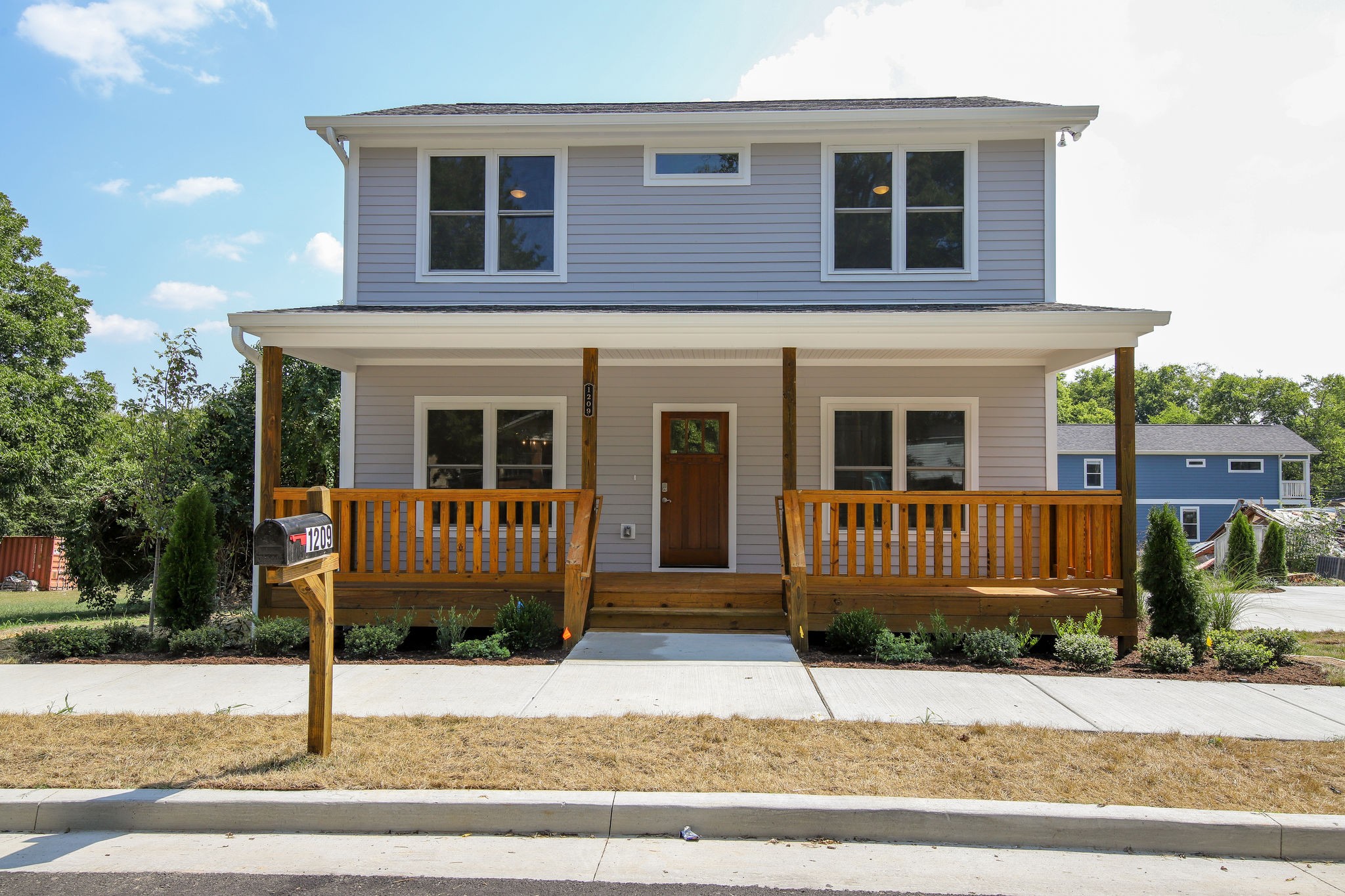 1209 Walsh St Property Photo 1