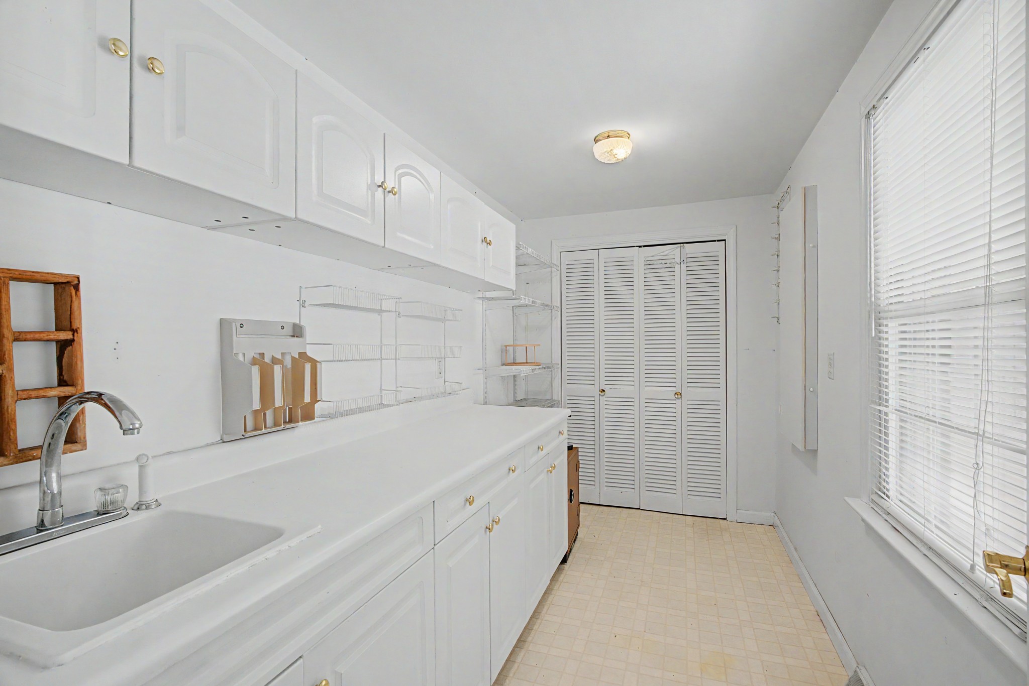 530 S Main St Property Photo 11