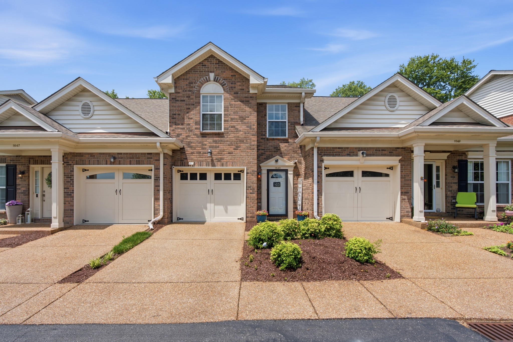 1648 Brentwood Pointe Property Photo 1