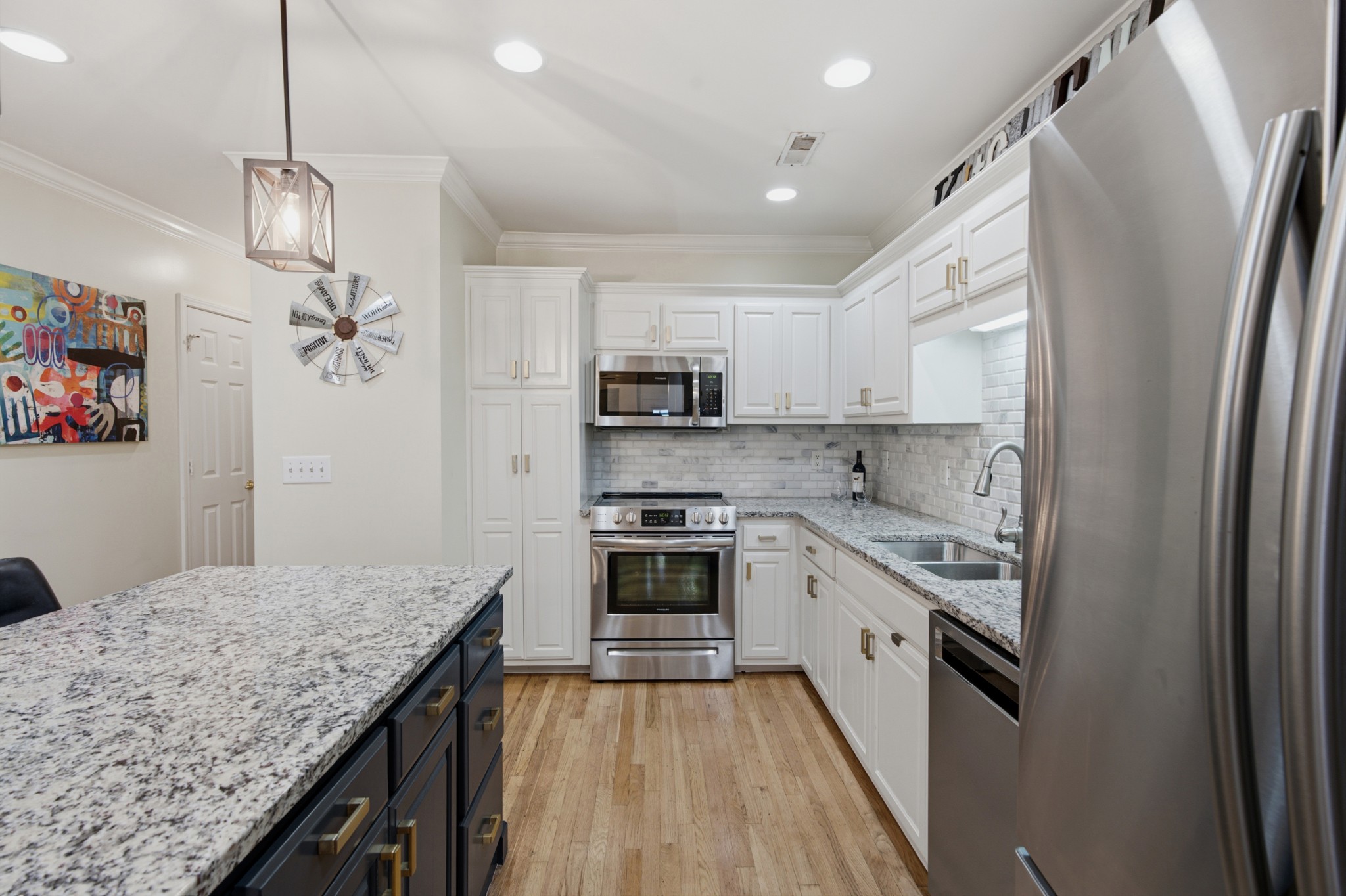 1648 Brentwood Pointe Property Photo 6