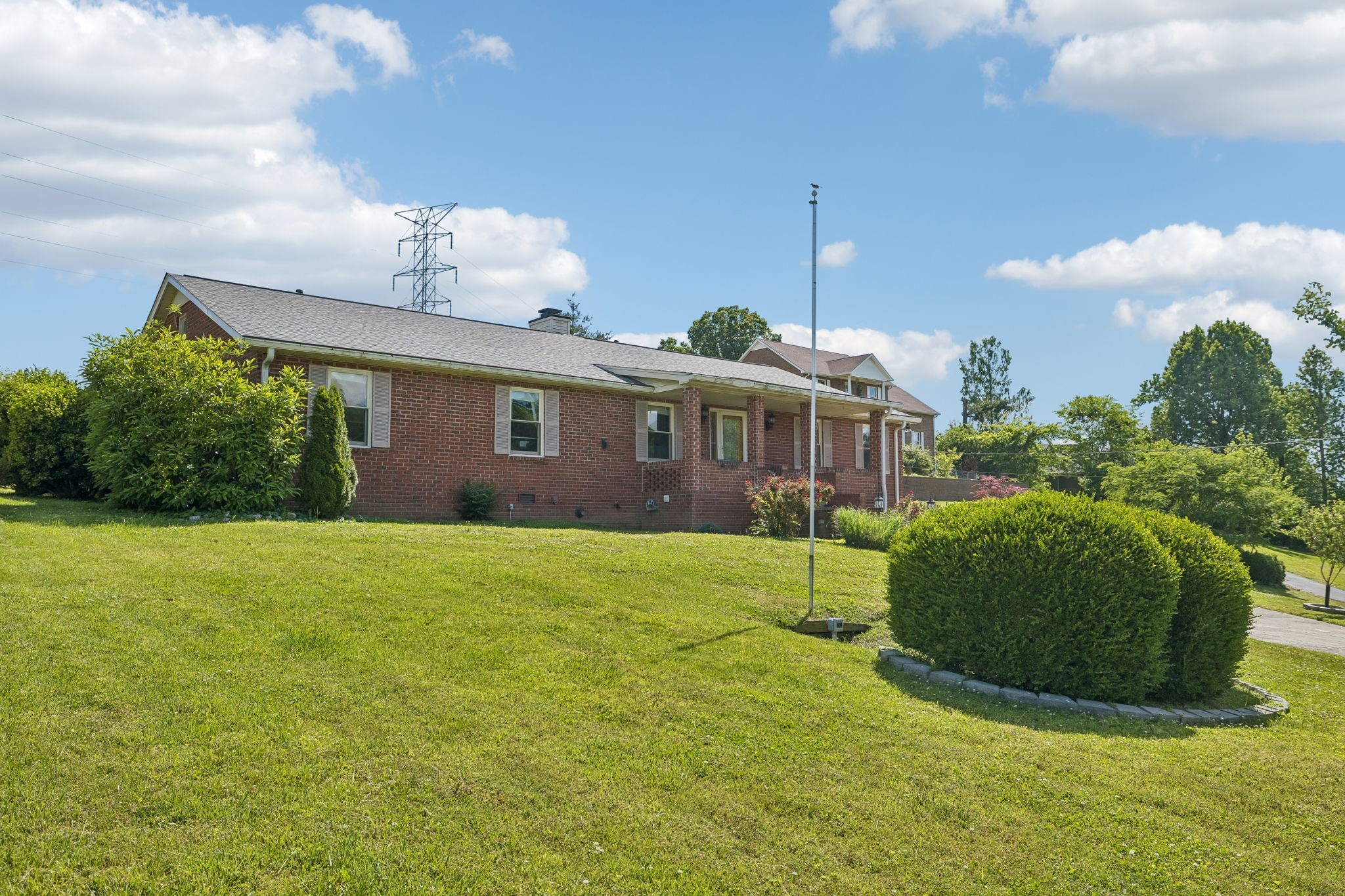 920 Kelly June Dr Property Photo 1