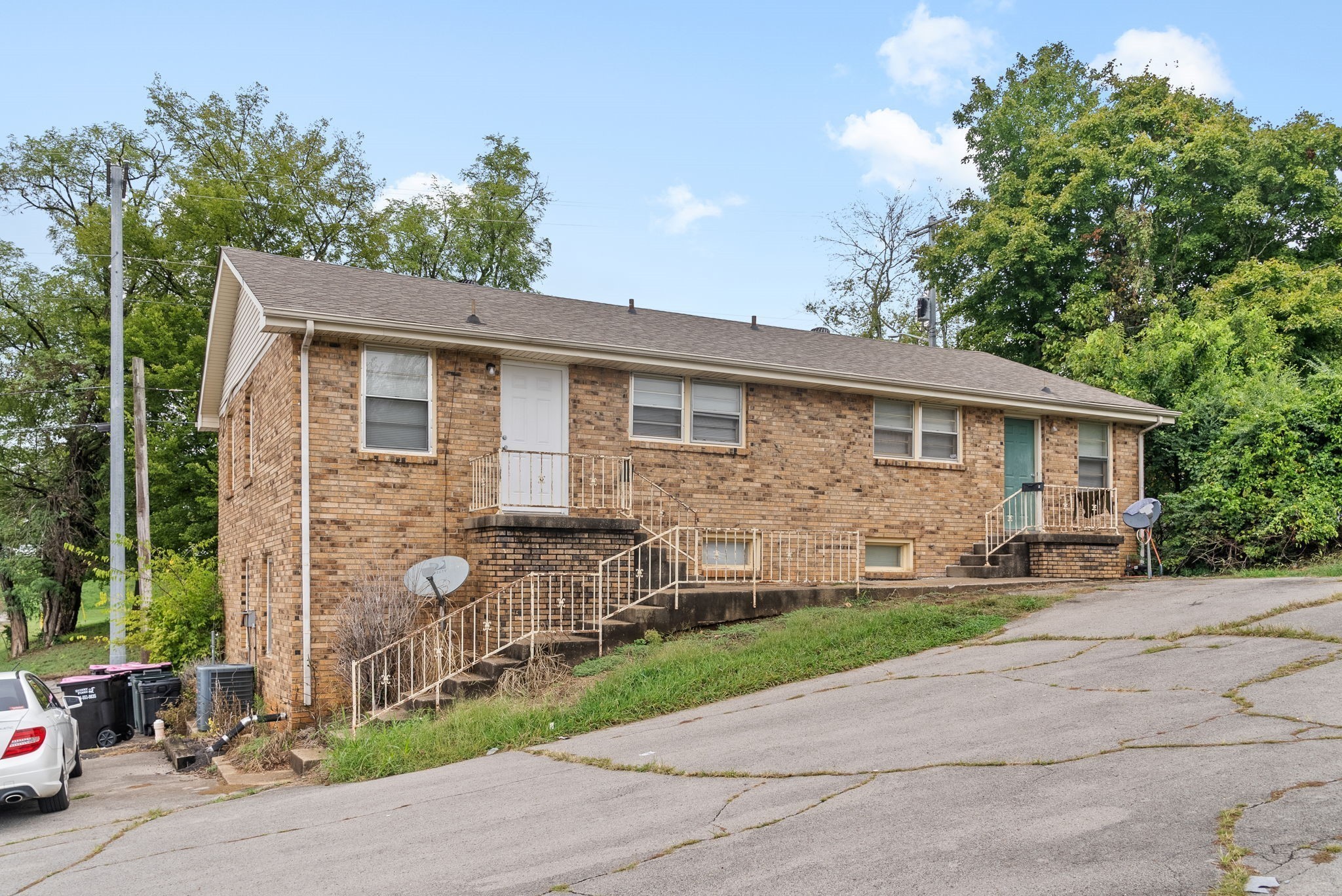 211 N 5th Street Property Photo 1