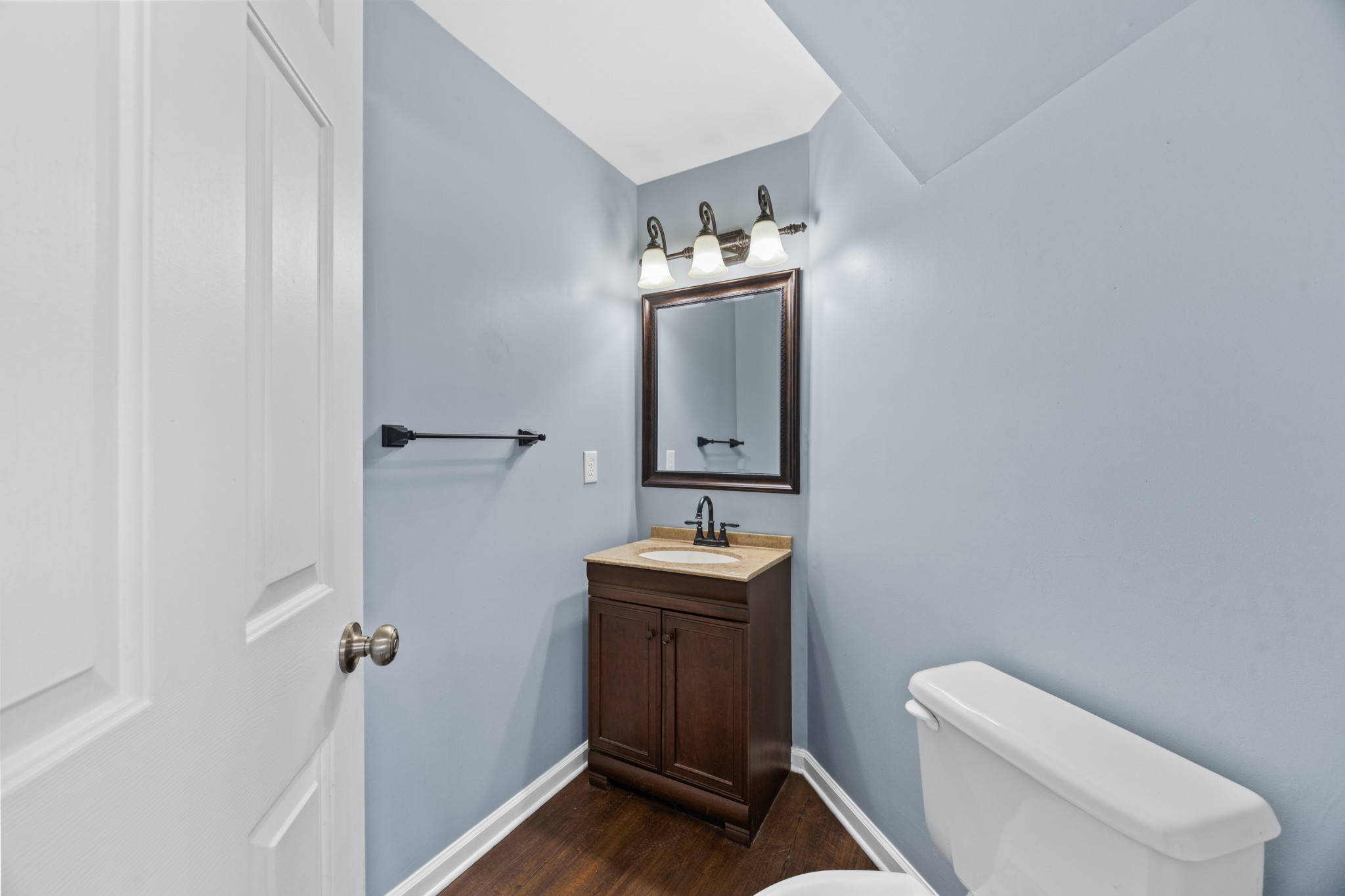 304 Devonshire Dr Property Photo 11