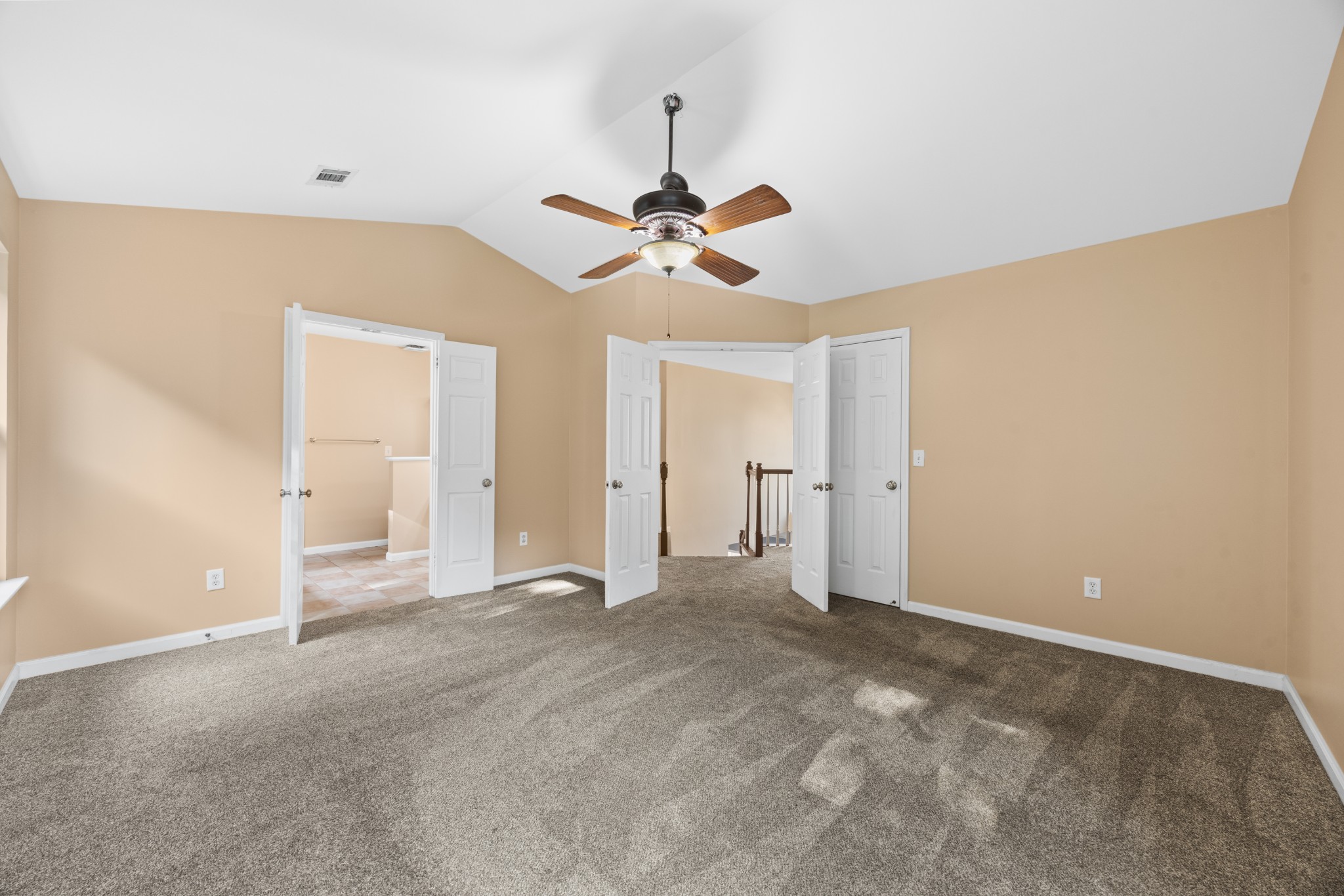 304 Devonshire Dr Property Photo 29
