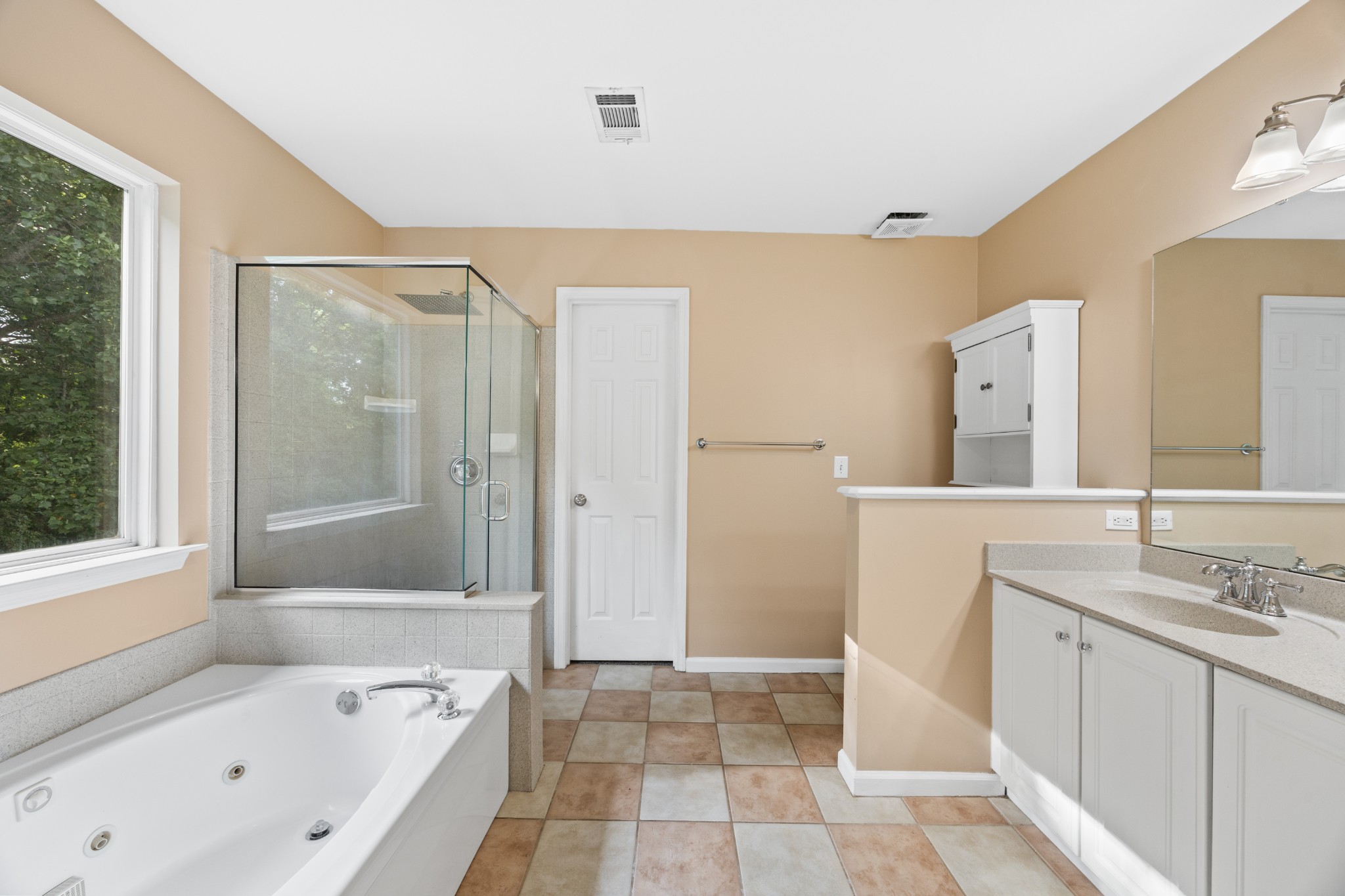 304 Devonshire Dr Property Photo 30