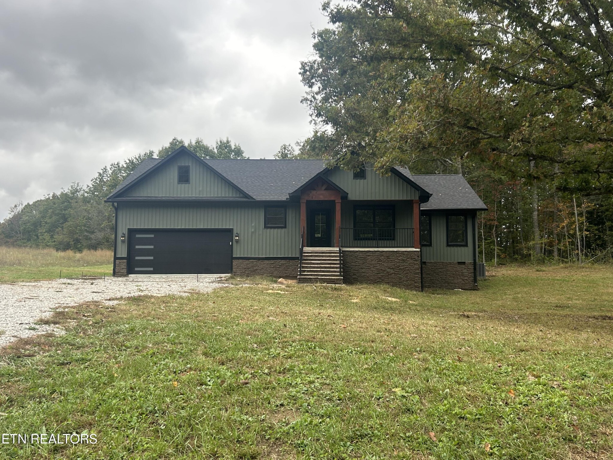 214 Georgee Rd Property Photo 1