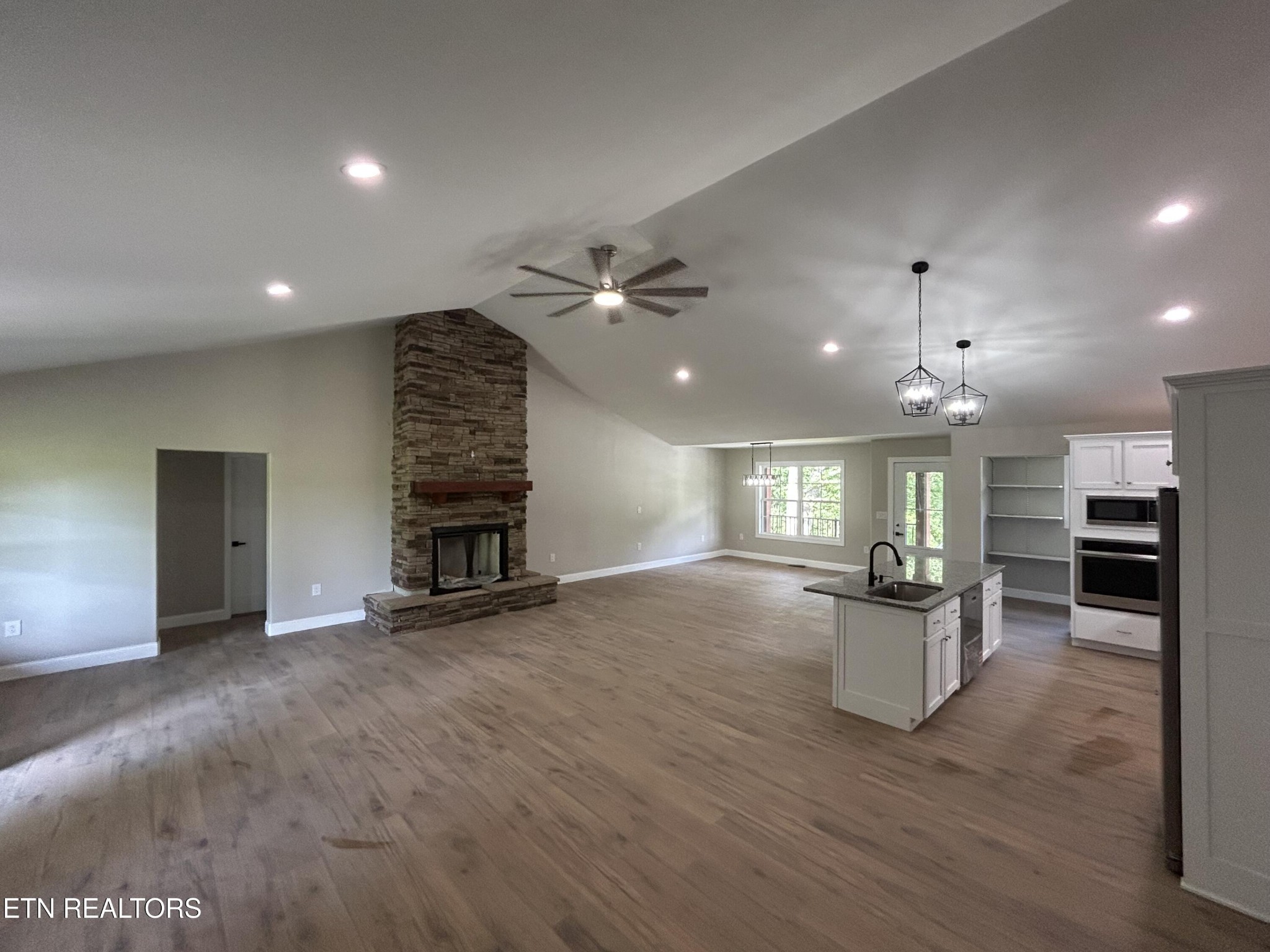 214 Georgee Rd Property Photo 11