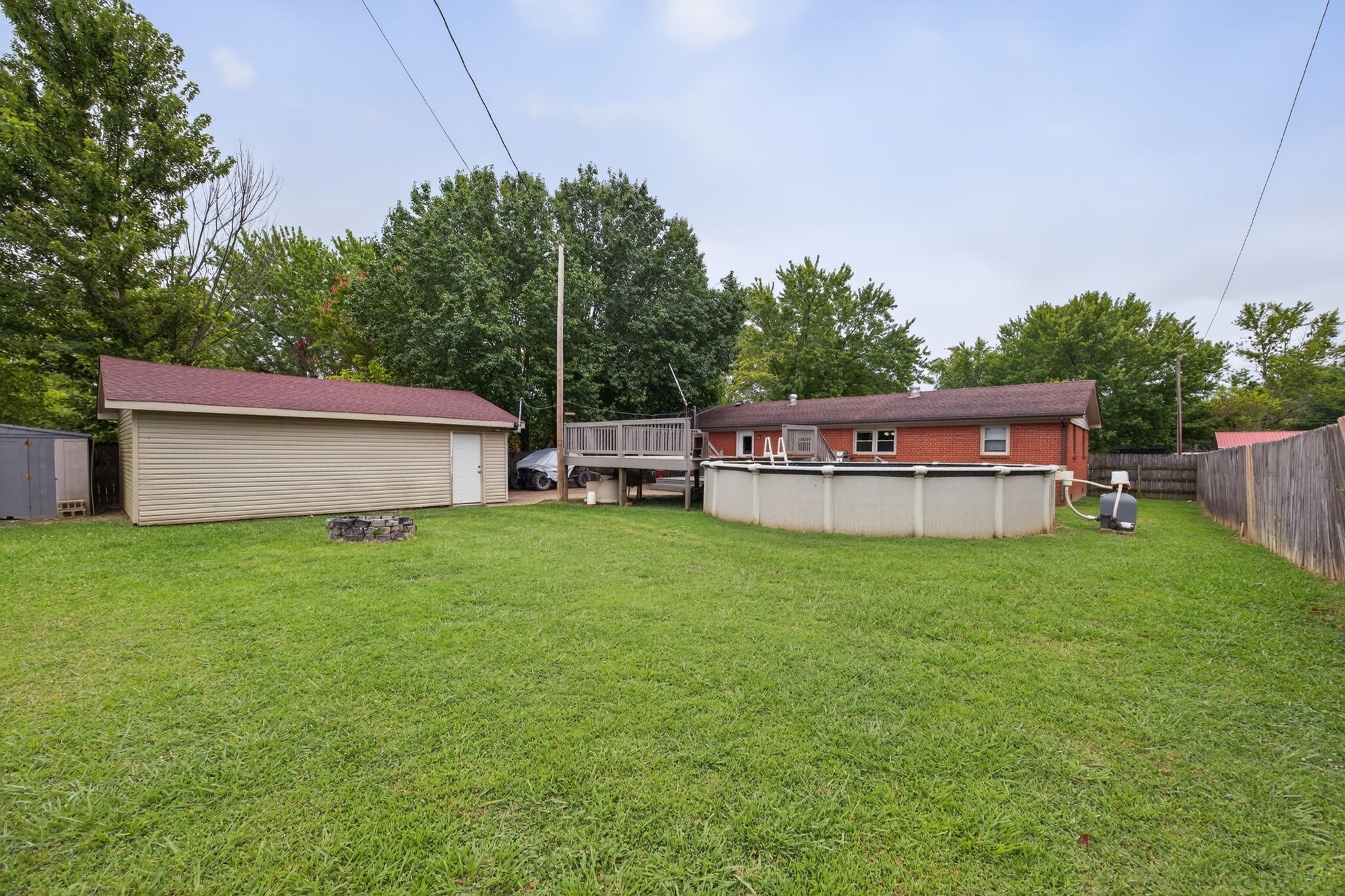 521 Thomas Ave Property Photo 21