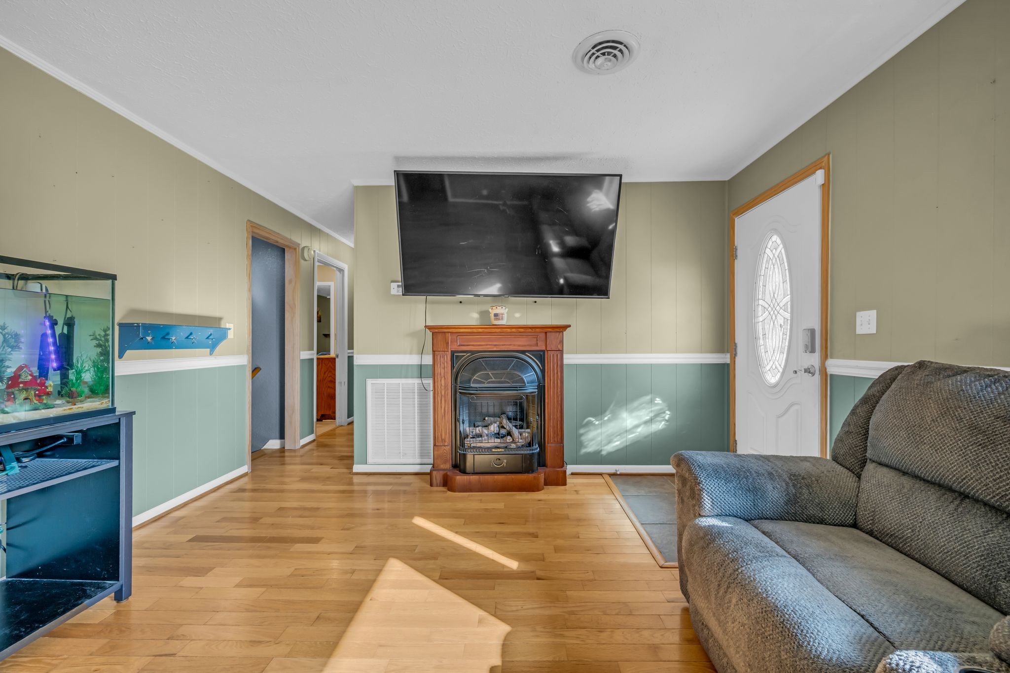 298 Langford Rd Property Photo 9