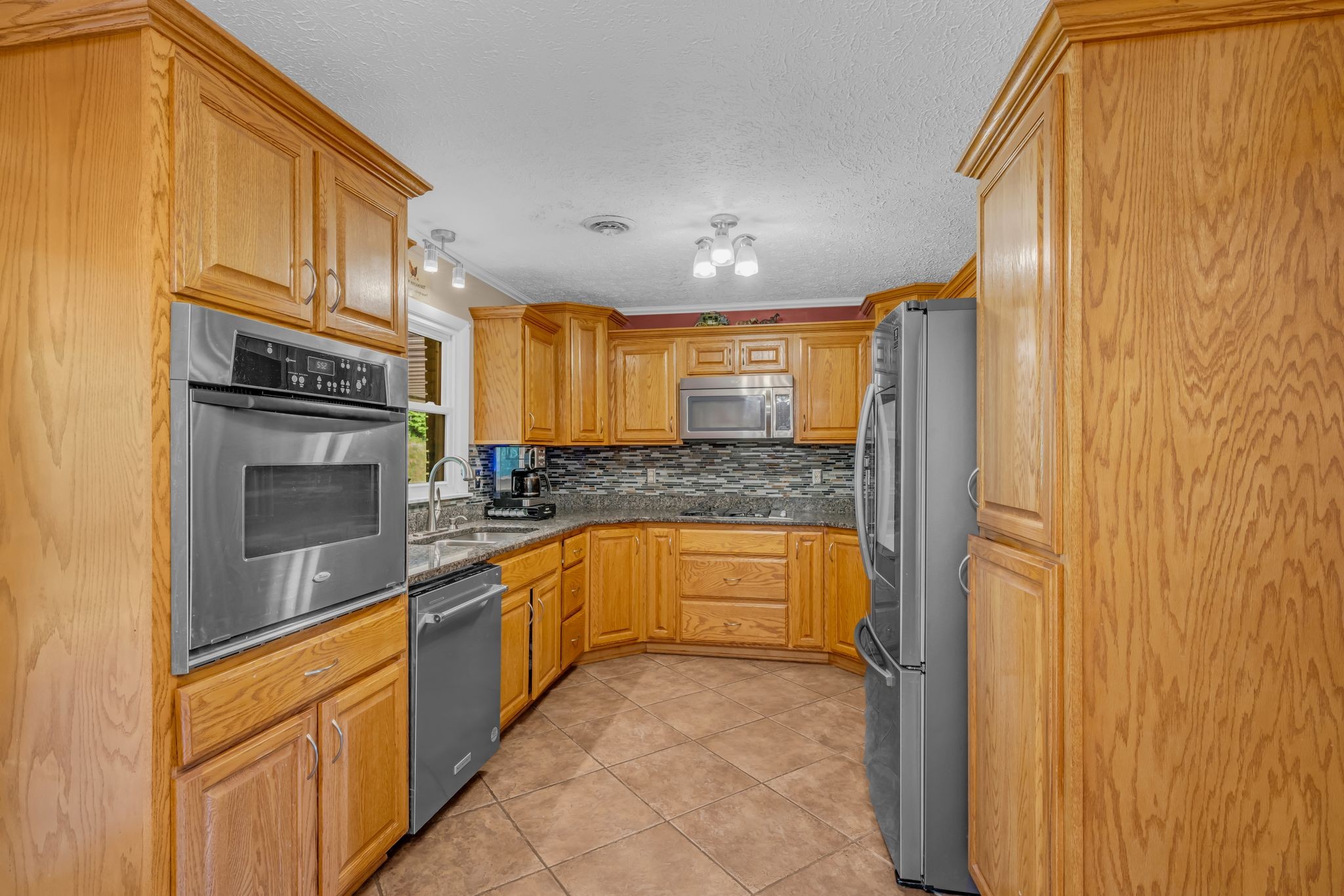 298 Langford Rd Property Photo 16