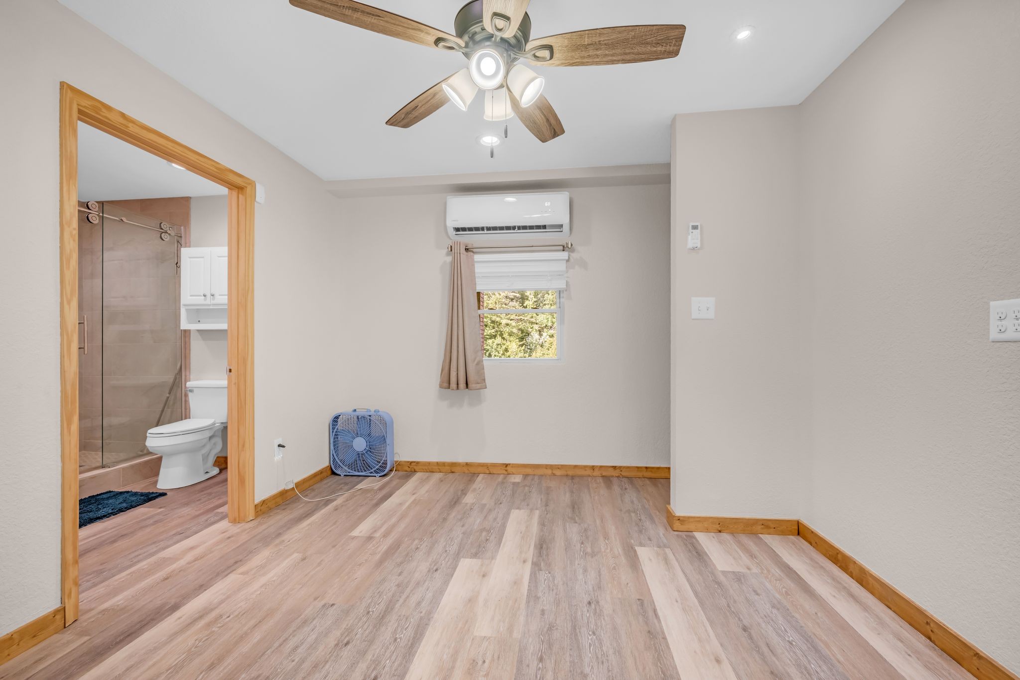 298 Langford Rd Property Photo 31
