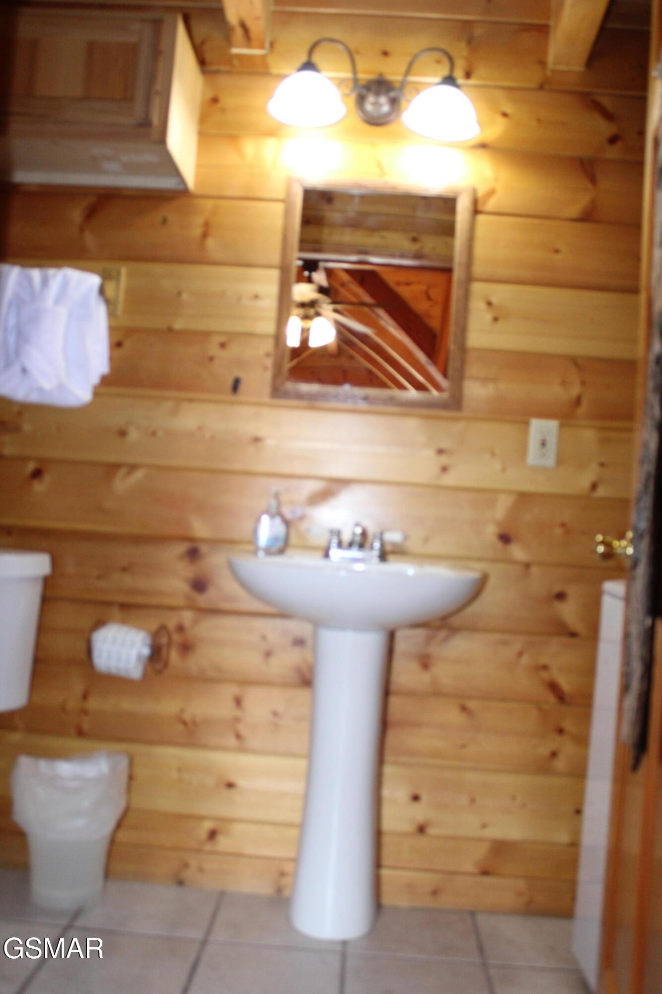 2232 E View Drive Property Photo 26