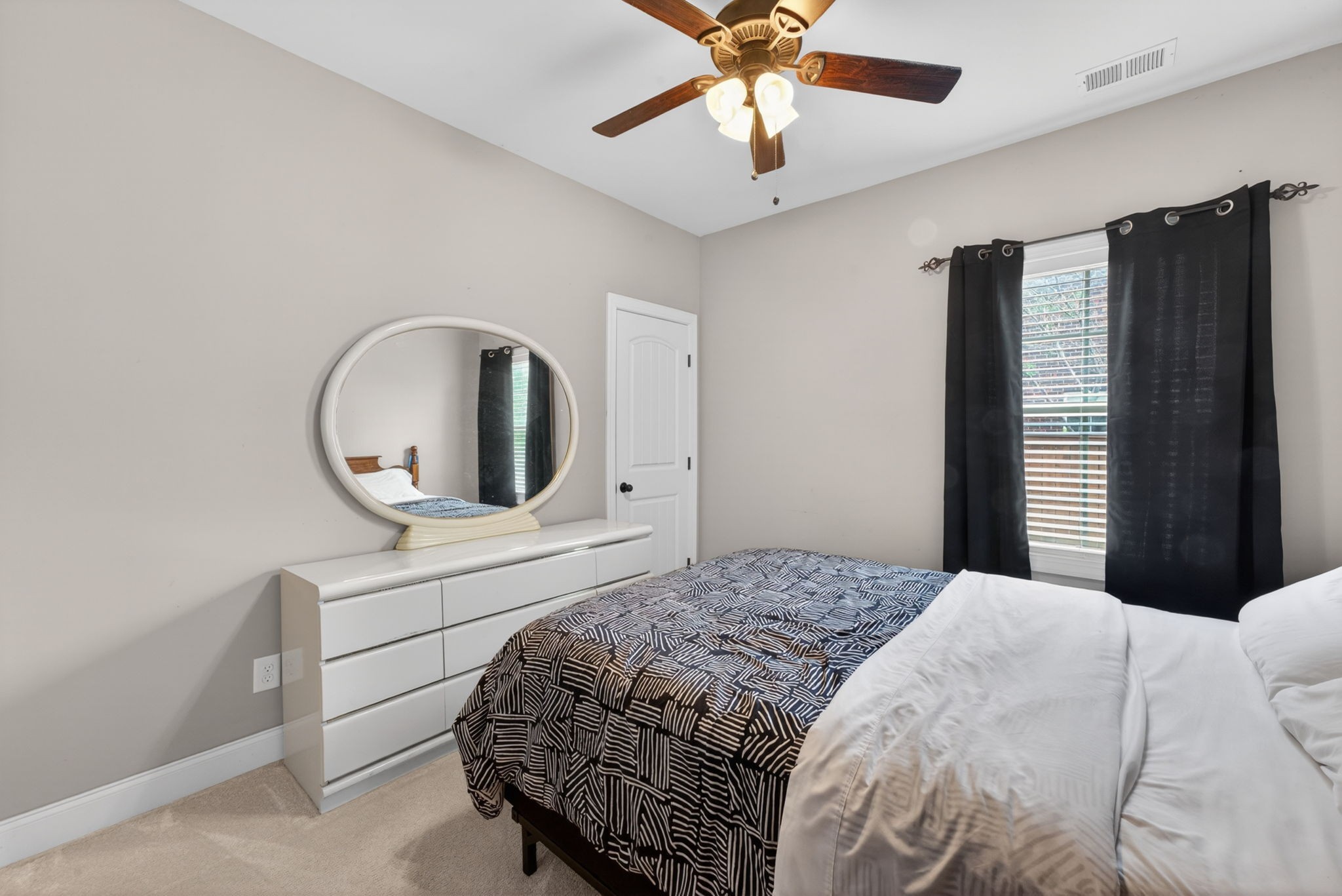 1640 Drayton Drive Property Photo 30