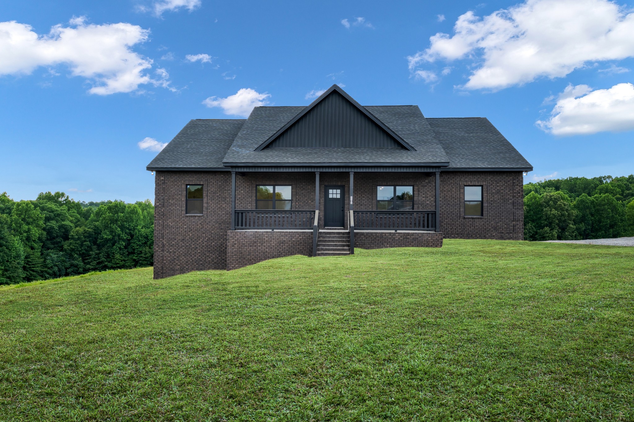 2010 Lafayette Rd Property Photo 1