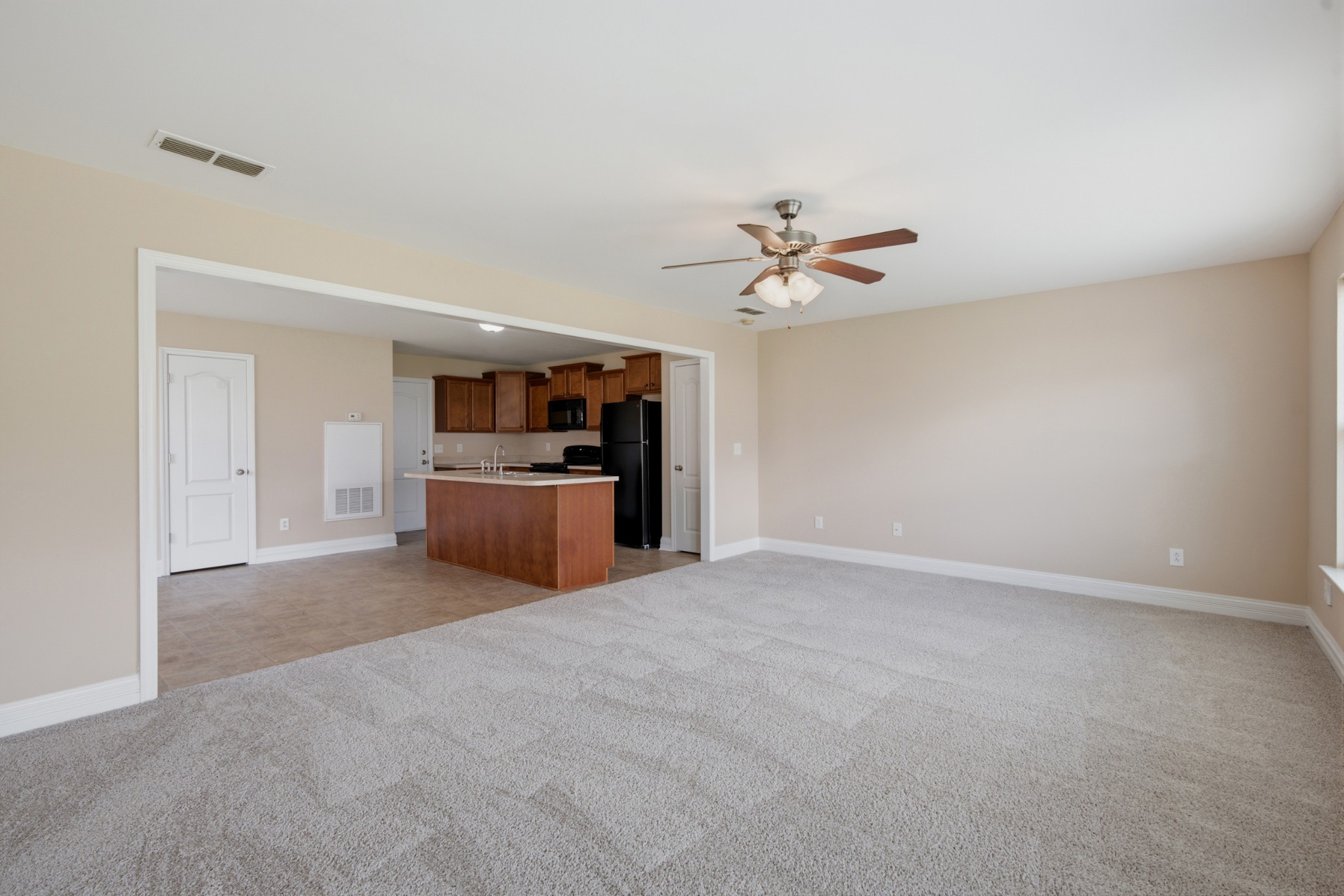 4249 Aurora Circle Property Photo 6