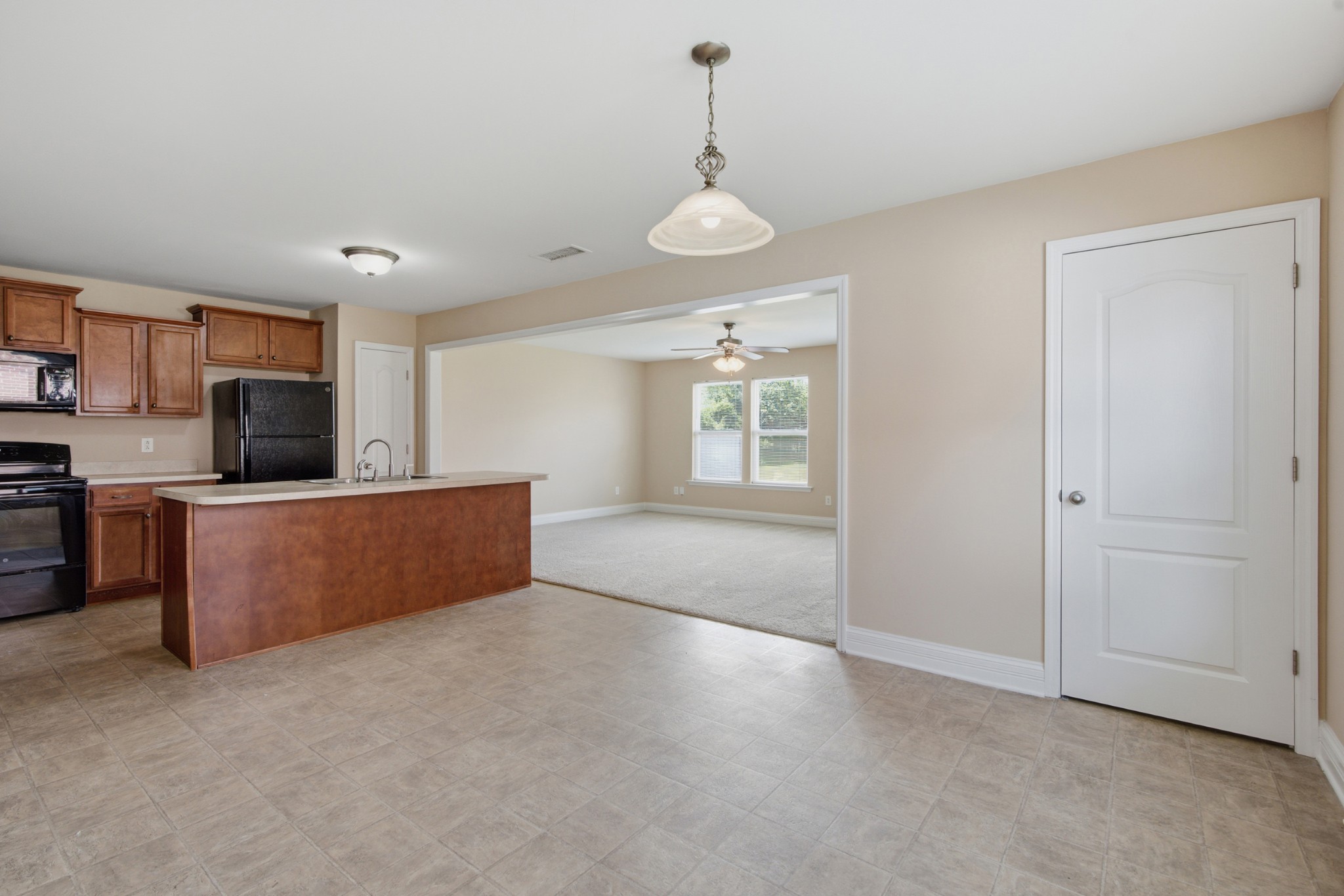 4249 Aurora Circle Property Photo 7