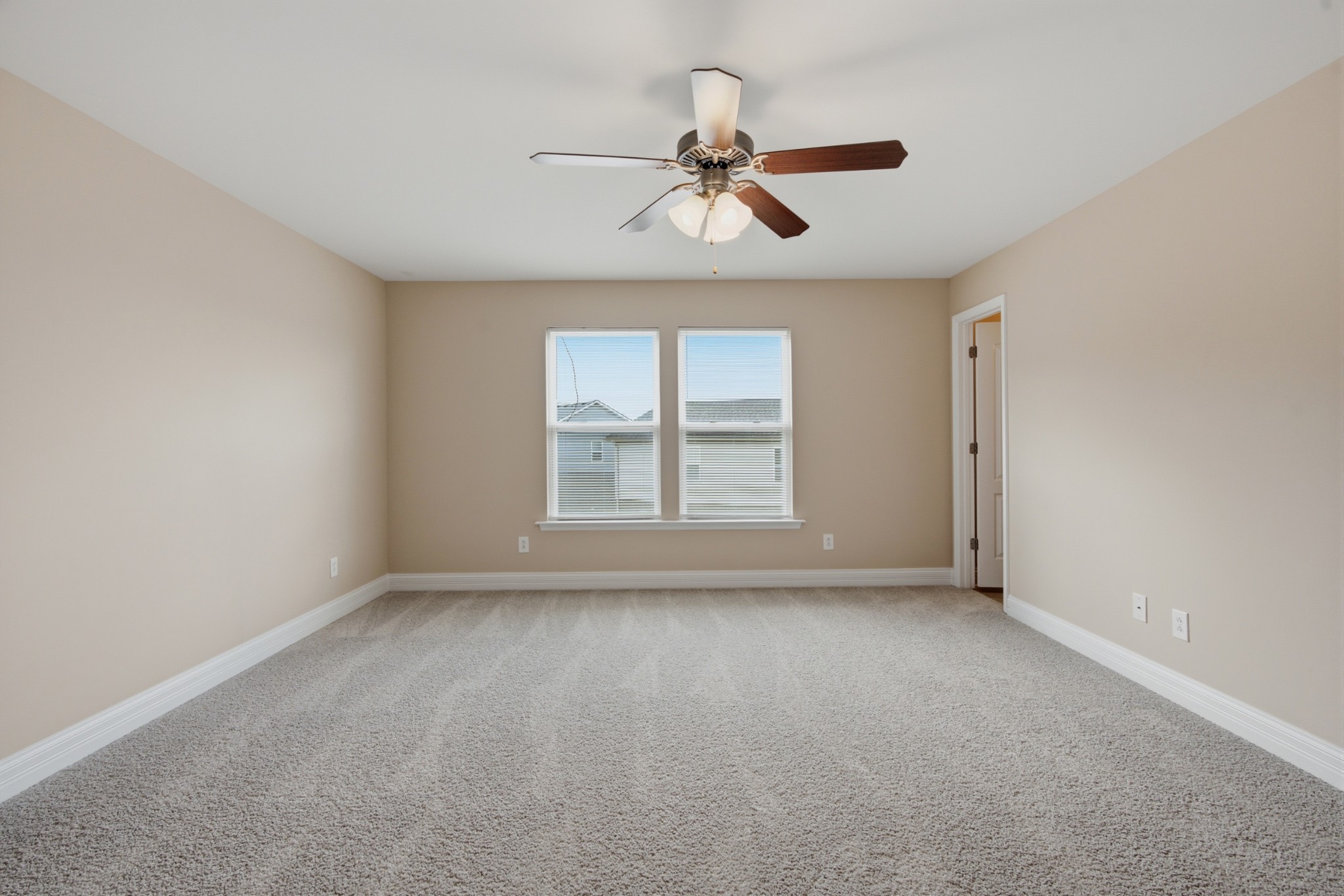 4249 Aurora Circle Property Photo 12