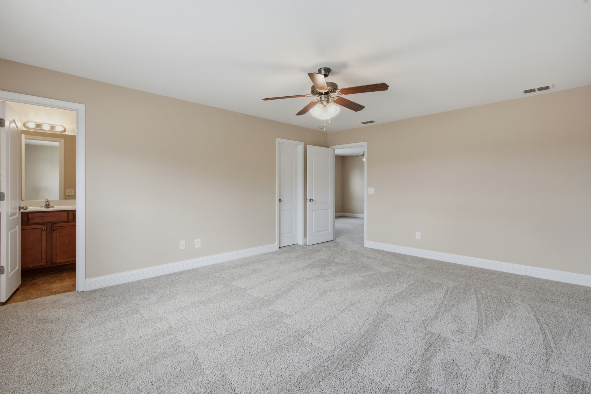 4249 Aurora Circle Property Photo 13