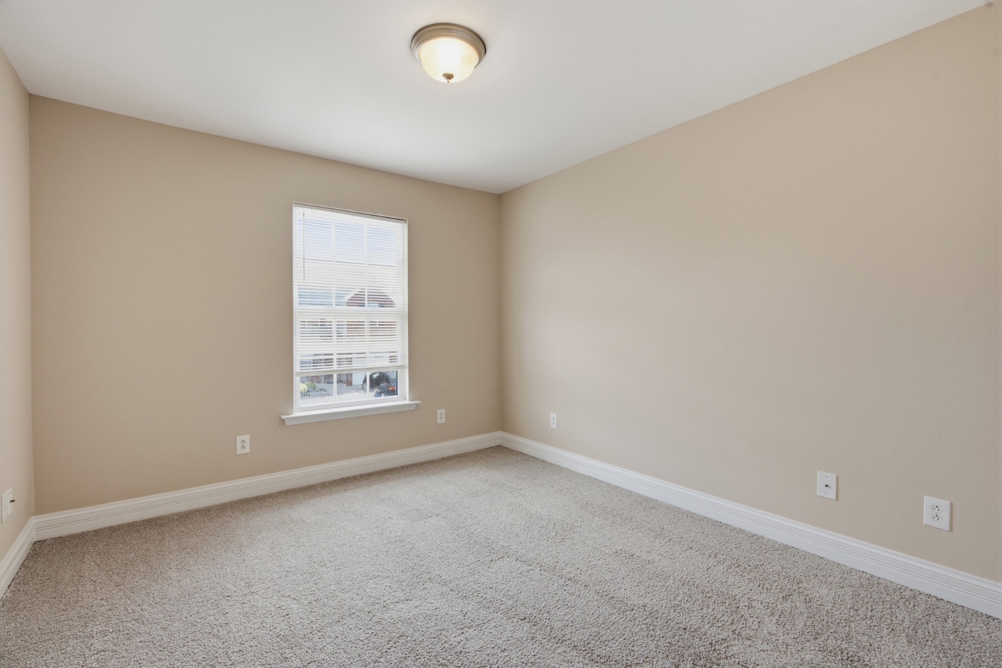 4249 Aurora Circle Property Photo 20