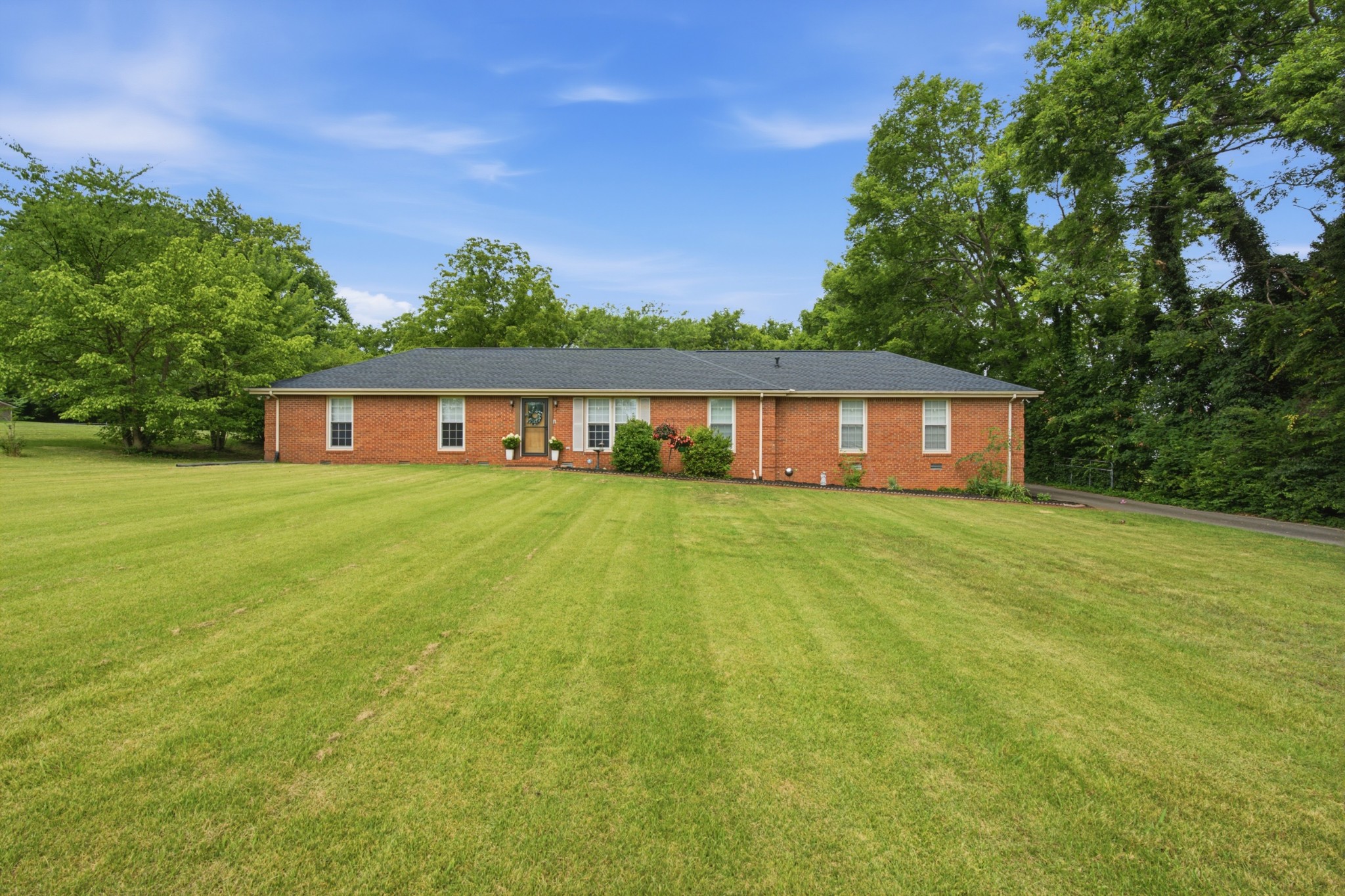 228 Maple Hill Rd Property Photo 1