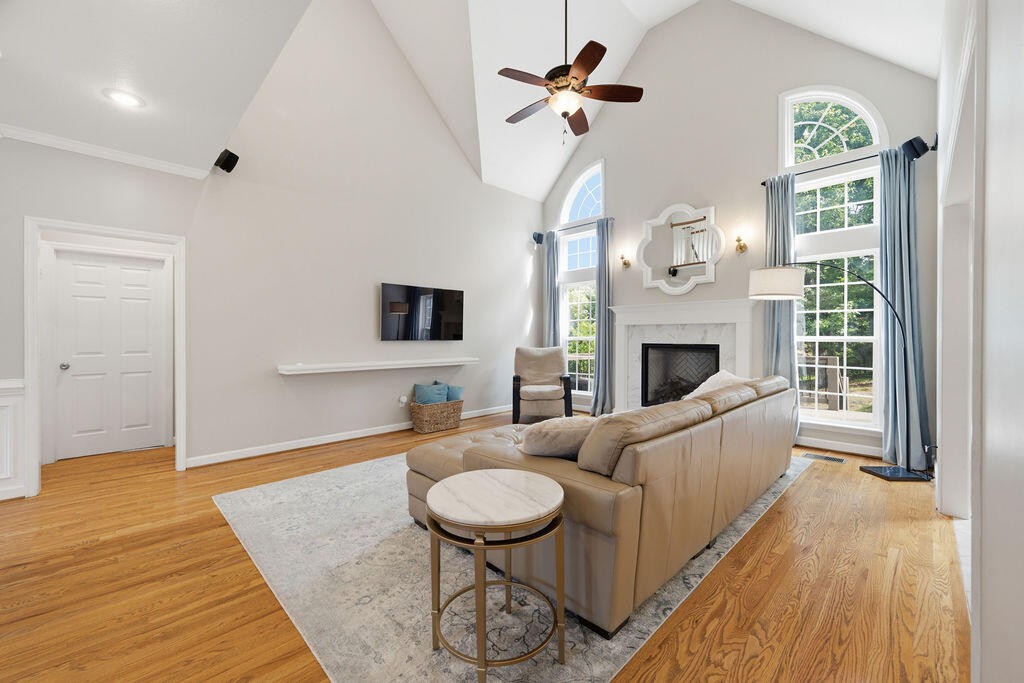 7 Windsor Lane Property Photo 10