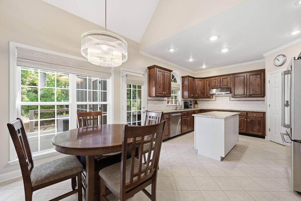 7 Windsor Lane Property Photo 13