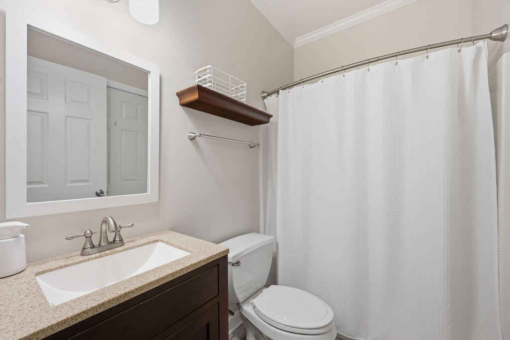 7 Windsor Lane Property Photo 23