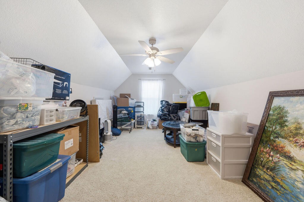 7 Windsor Lane Property Photo 35